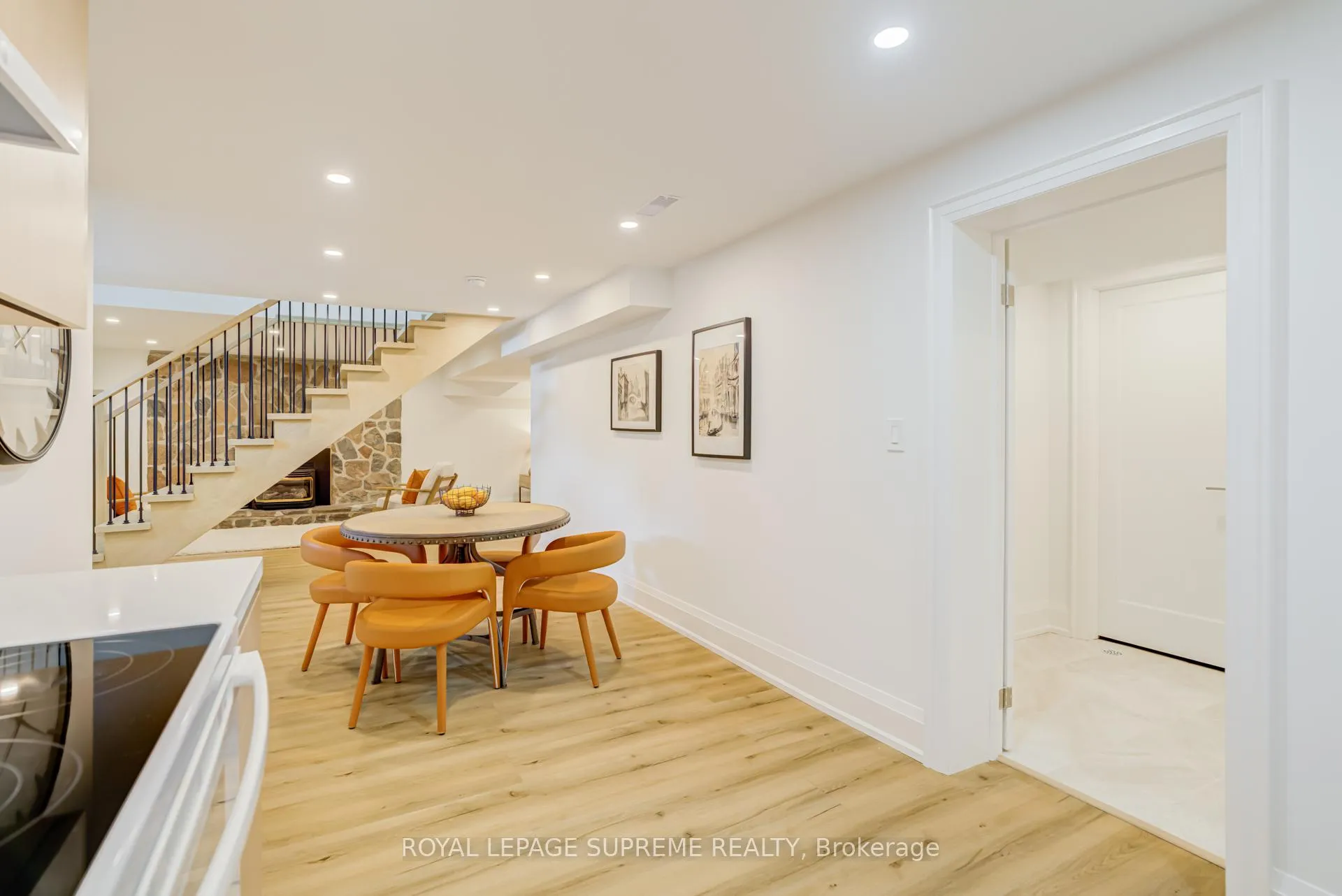 Photo 30 of 21 Spencely Court, Etobicoke, Willowridge-Martingrove-Richview — HOMEH