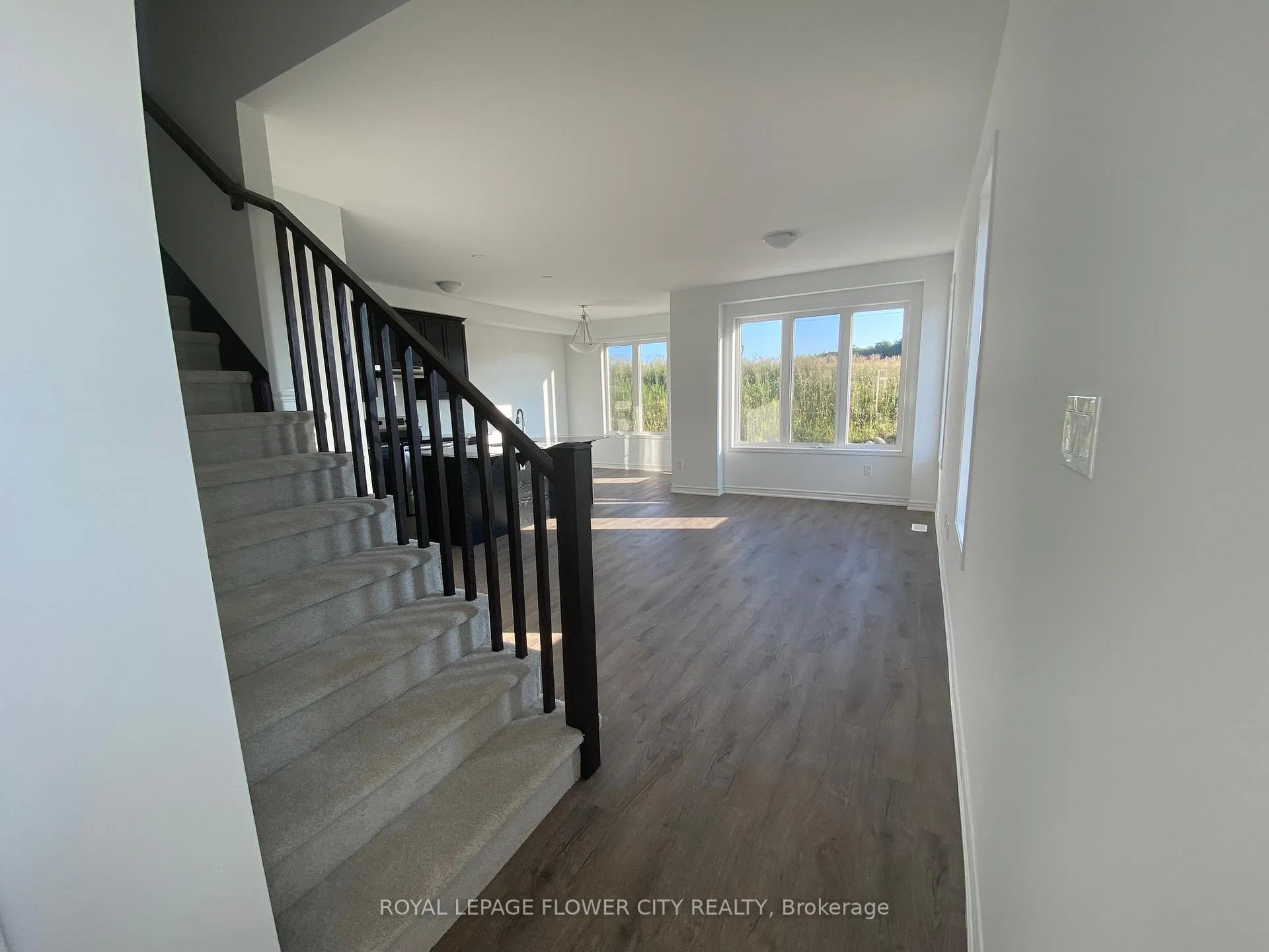 Photo 2 of 210 Histand Trail, Kitchener — HOMEH