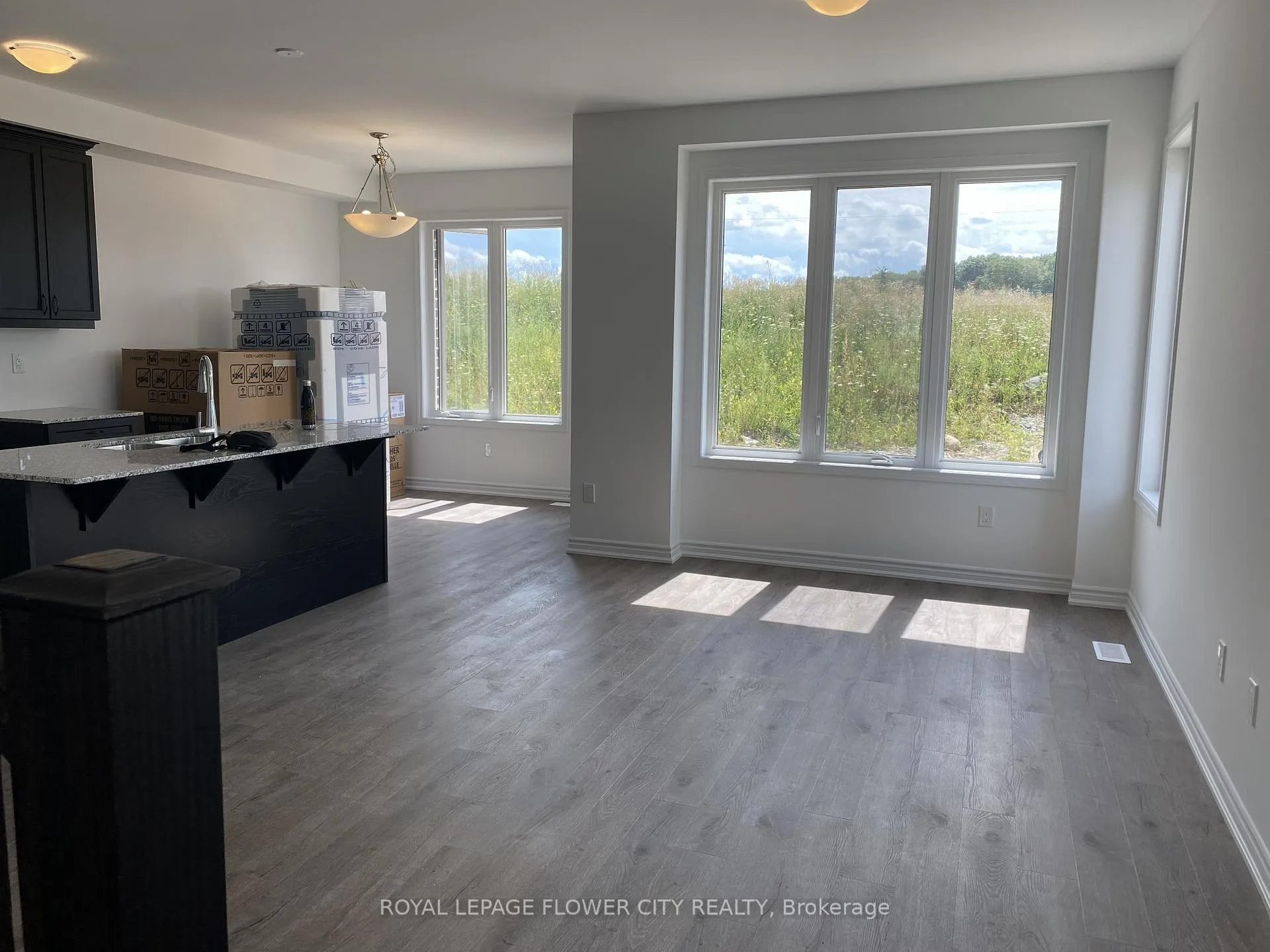 Photo 5 of 210 Histand Trail, Kitchener — HOMEH