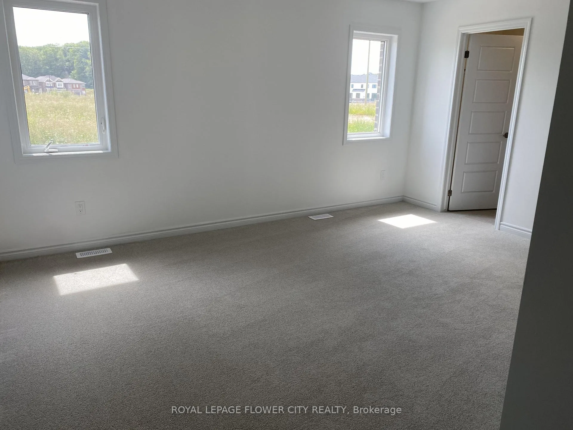 Photo 9 of 210 Histand Trail, Kitchener — HOMEH