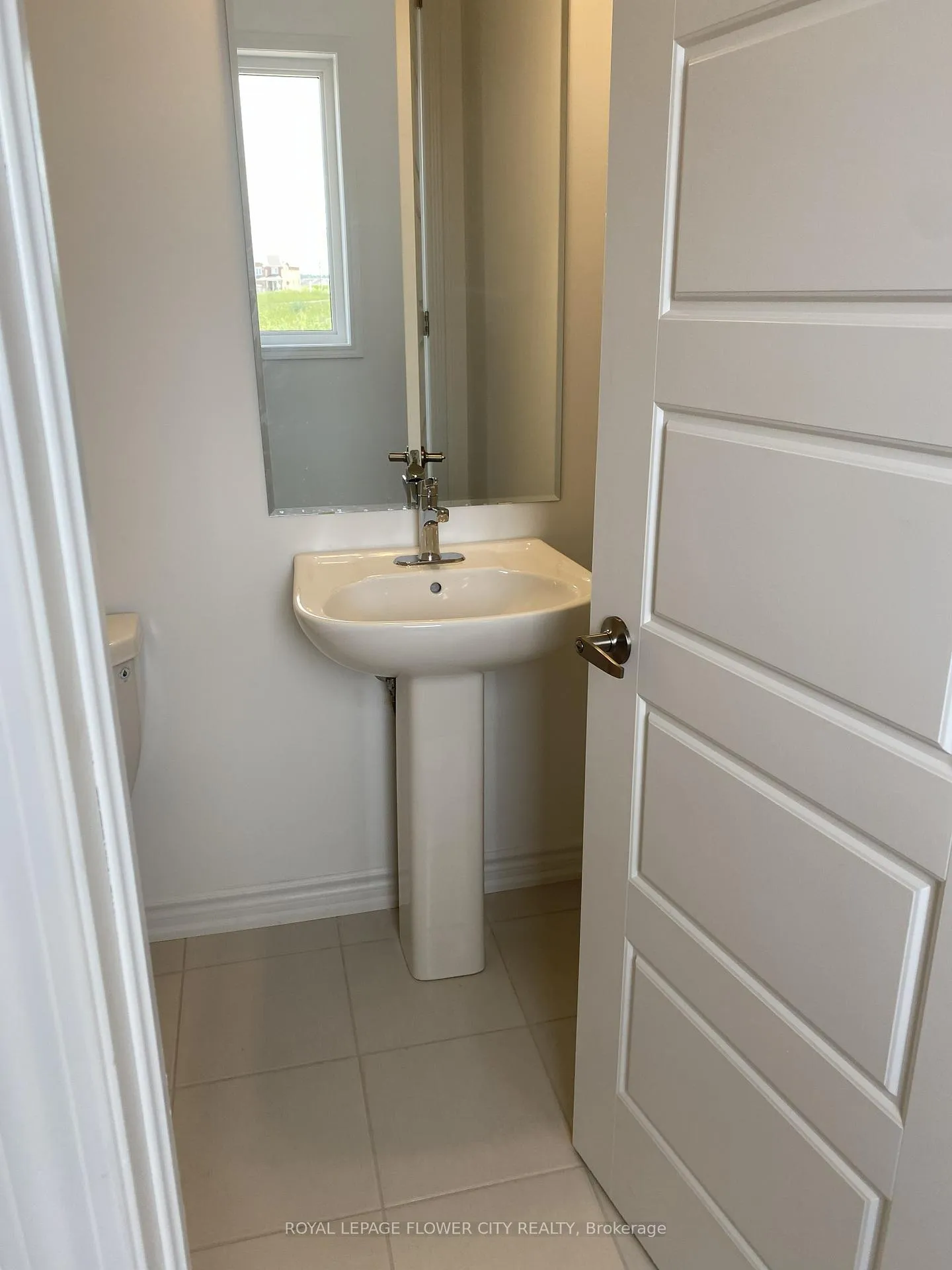 Photo 19 of 210 Histand Trail, Kitchener — HOMEH