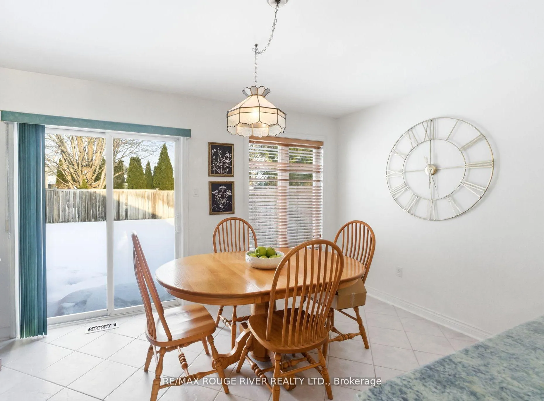 Photo 13 of 106 Tormina Boulevard, Whitby, Taunton North — HOMEH