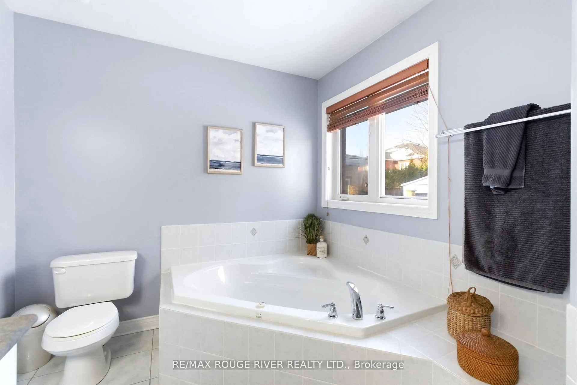 Photo 26 of 106 Tormina Boulevard, Whitby, Taunton North — HOMEH