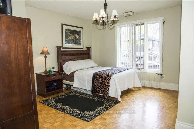 Photo 12 of 32 Playter Crescent, Toronto, Playter Estates-Danforth — HOMEH