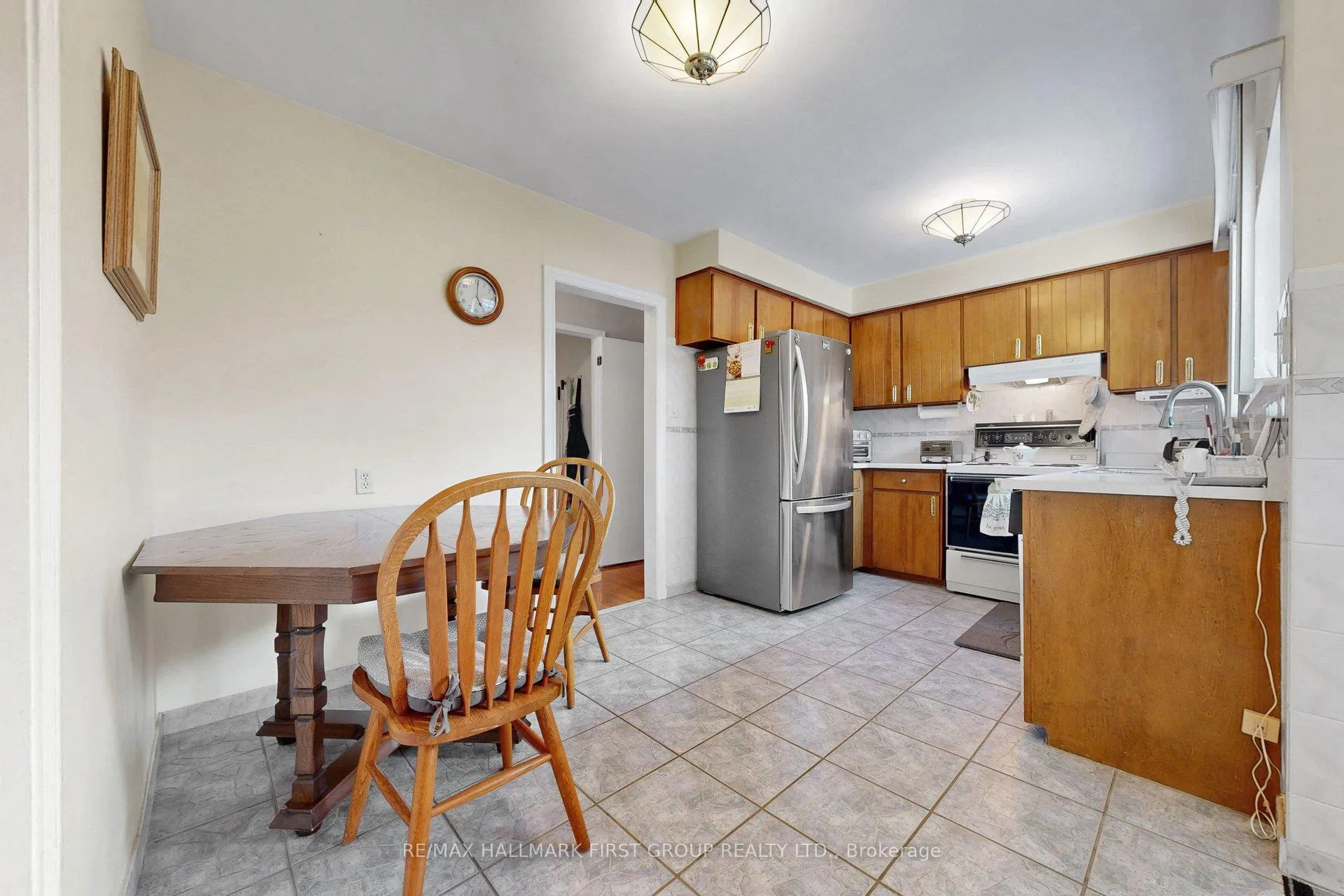 Photo 14 of 869 Vicki Drive, Pickering, West Shore — HOMEH