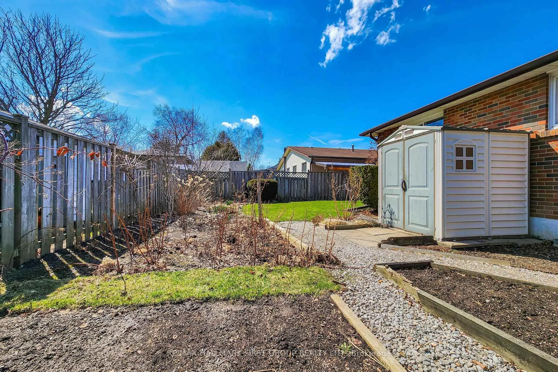 Photo 45 of 869 Vicki Drive, Pickering, West Shore — HOMEH