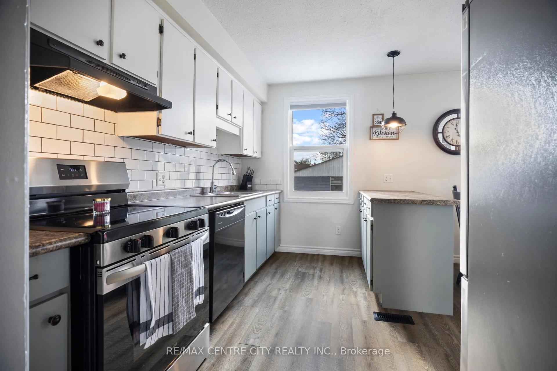 Photo 9 of 169 Fifth Avenue, St. Thomas — HOMEH