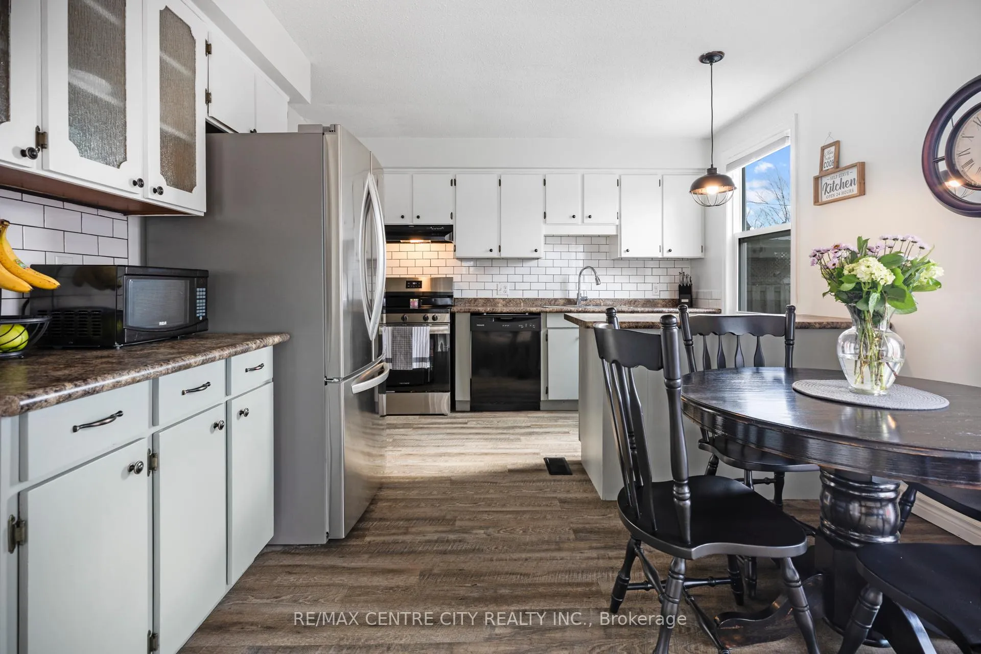 Photo 10 of 169 Fifth Avenue, St. Thomas — HOMEH