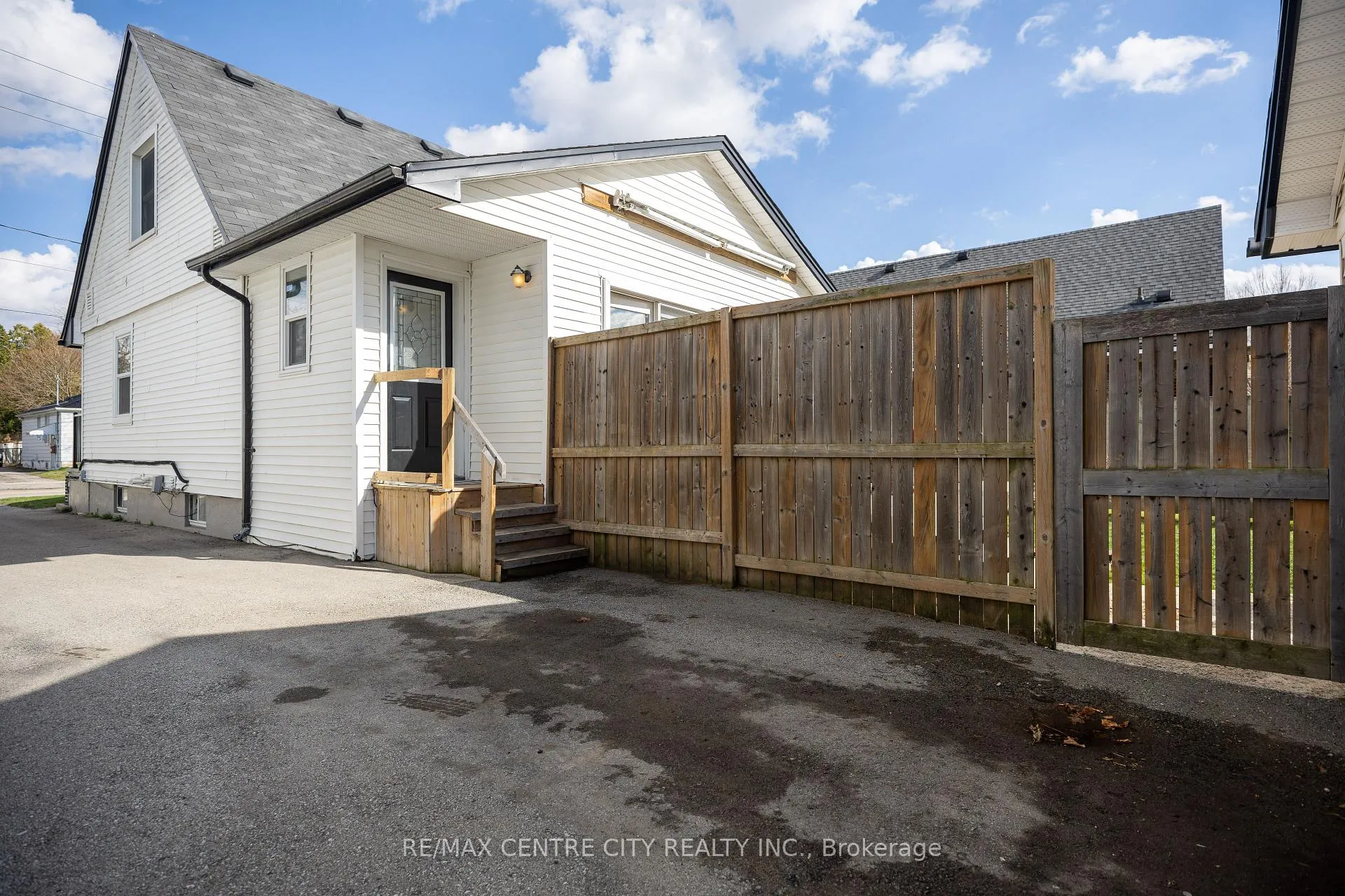 Photo 24 of 169 Fifth Avenue, St. Thomas — HOMEH