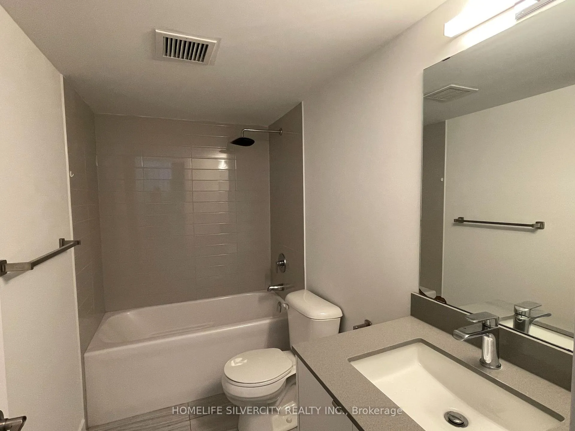 Photo 8 of Unit 403, 1141 Cooke Boulevard, Burlington, LaSalle — HOMEH