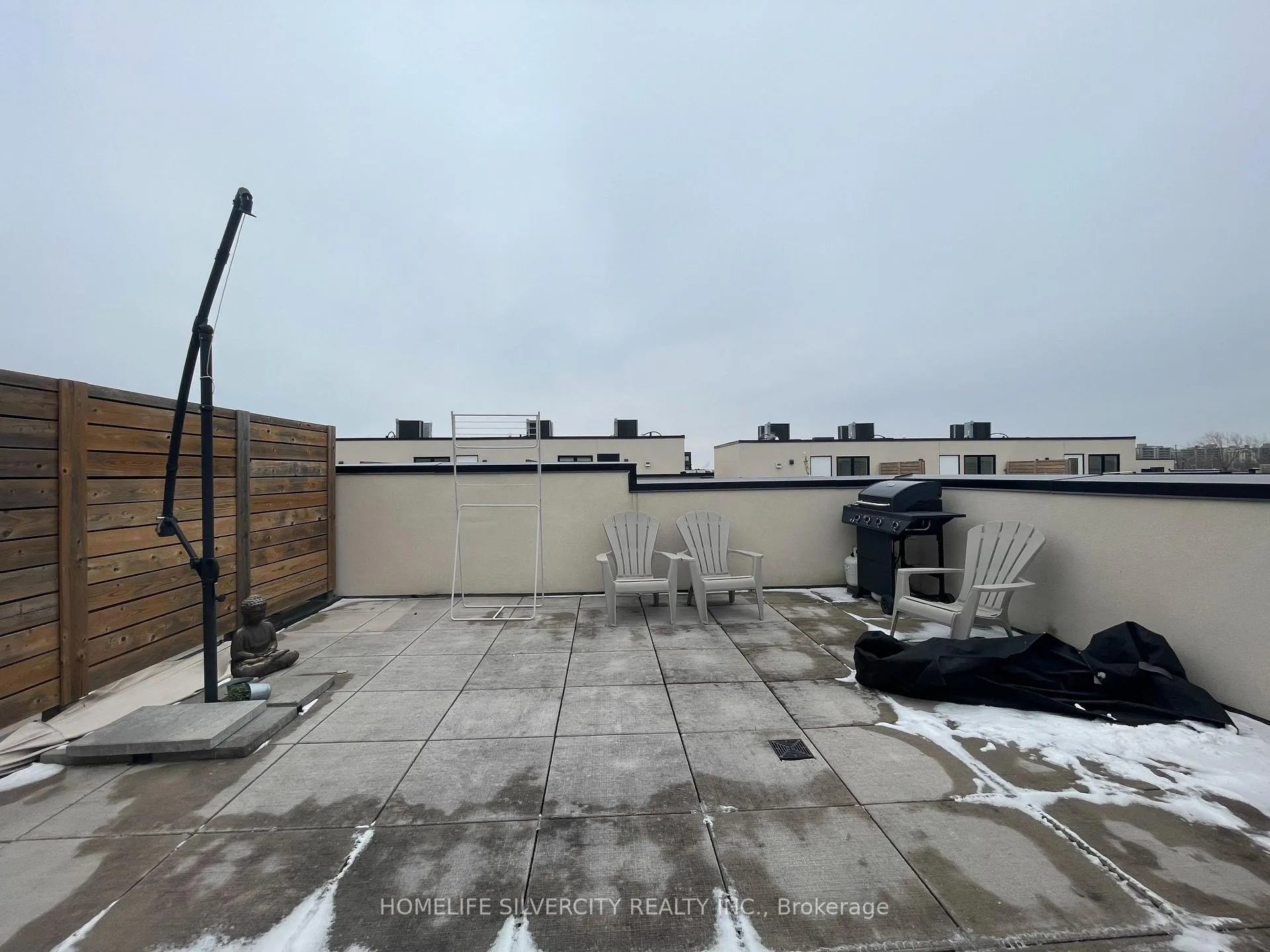 Photo 13 of Unit 403, 1141 Cooke Boulevard, Burlington, LaSalle — HOMEH