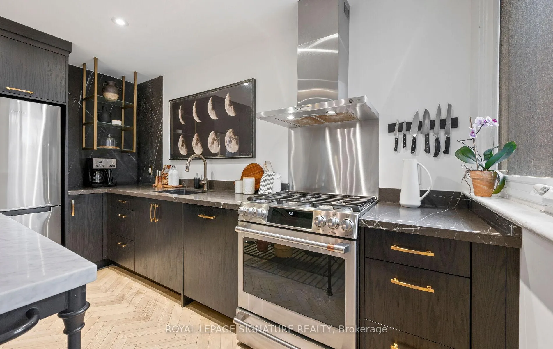 Photo 12 of 276 Roncesvalles Avenue, Toronto, High Park-Swansea — HOMEH