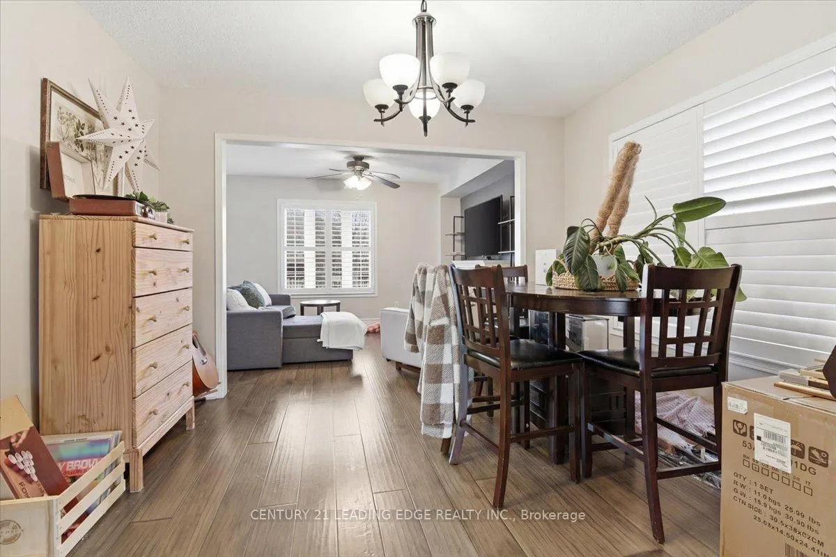 Photo 4 of 10 Crough Street, Clarington, Bowmanville — HOMEH
