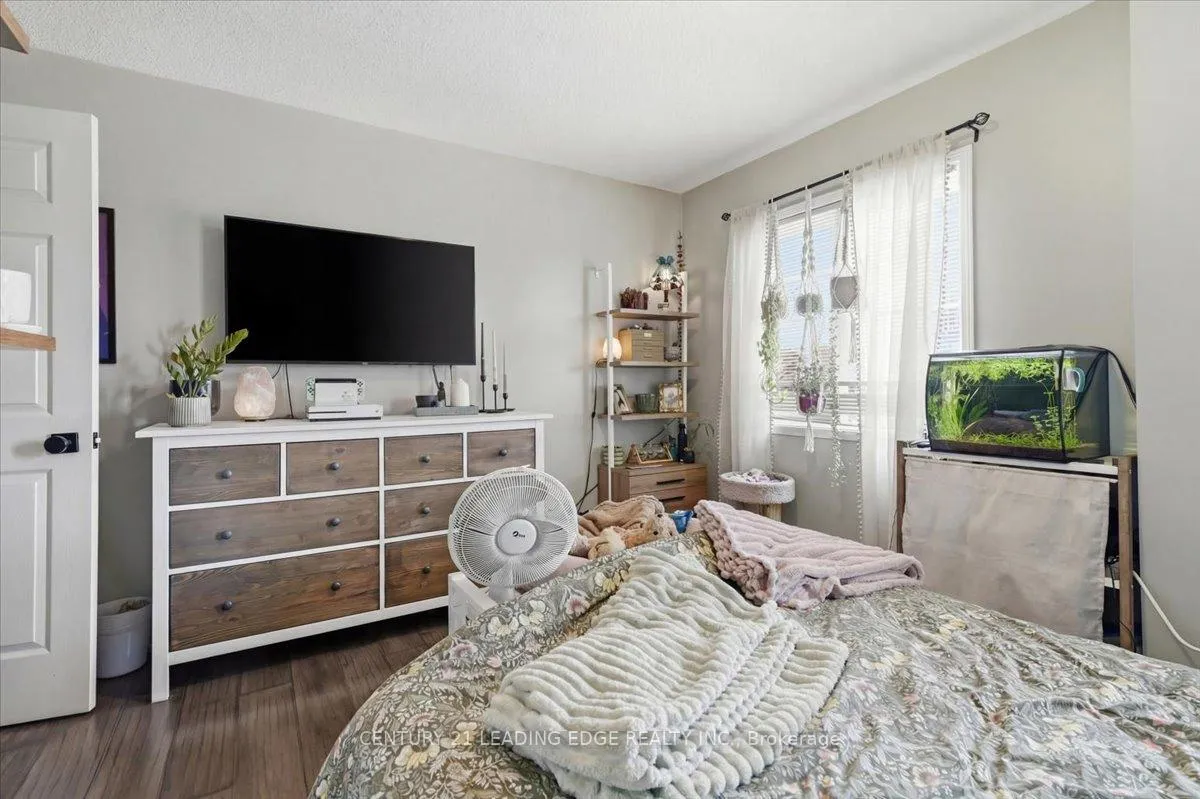 Photo 13 of 10 Crough Street, Clarington, Bowmanville — HOMEH