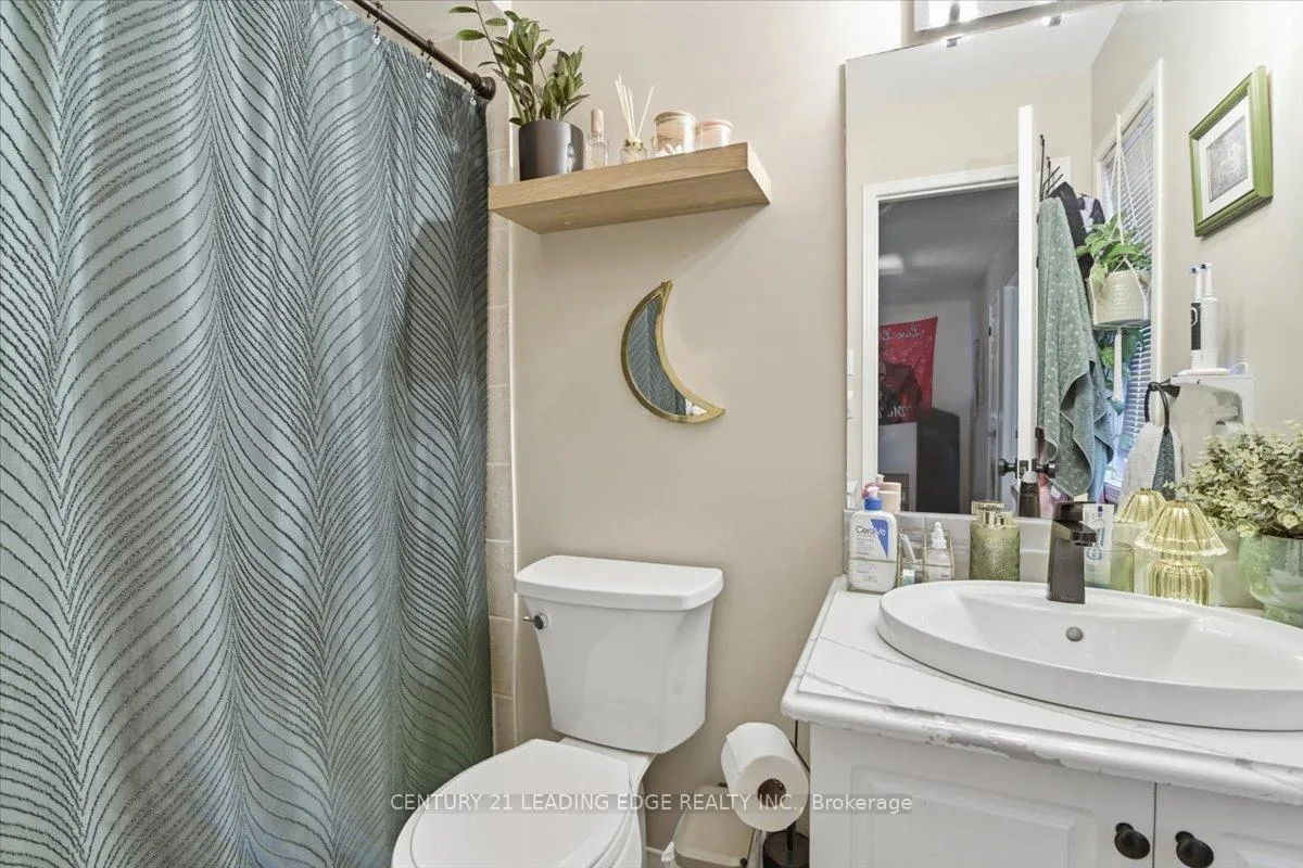 Photo 14 of 10 Crough Street, Clarington, Bowmanville — HOMEH