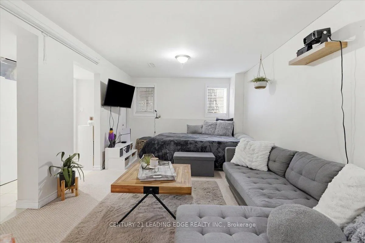 Photo 20 of 10 Crough Street, Clarington, Bowmanville — HOMEH