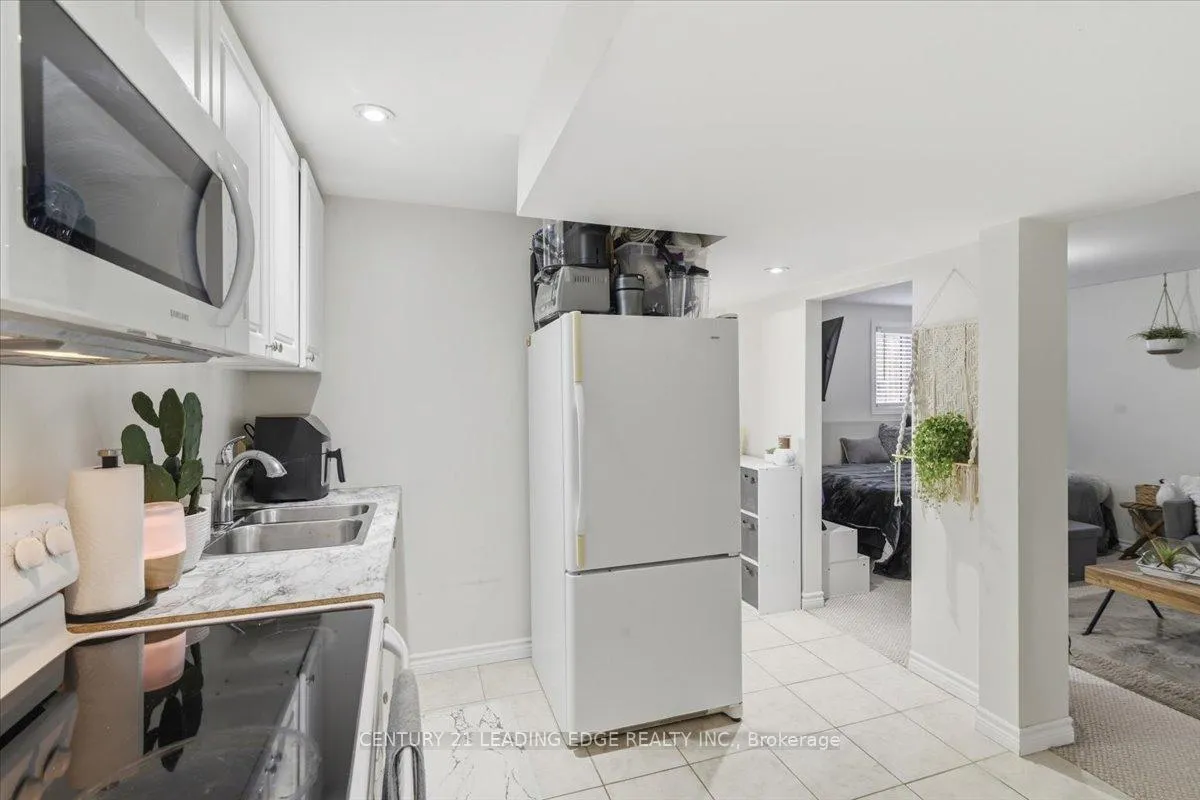 Photo 24 of 10 Crough Street, Clarington, Bowmanville — HOMEH