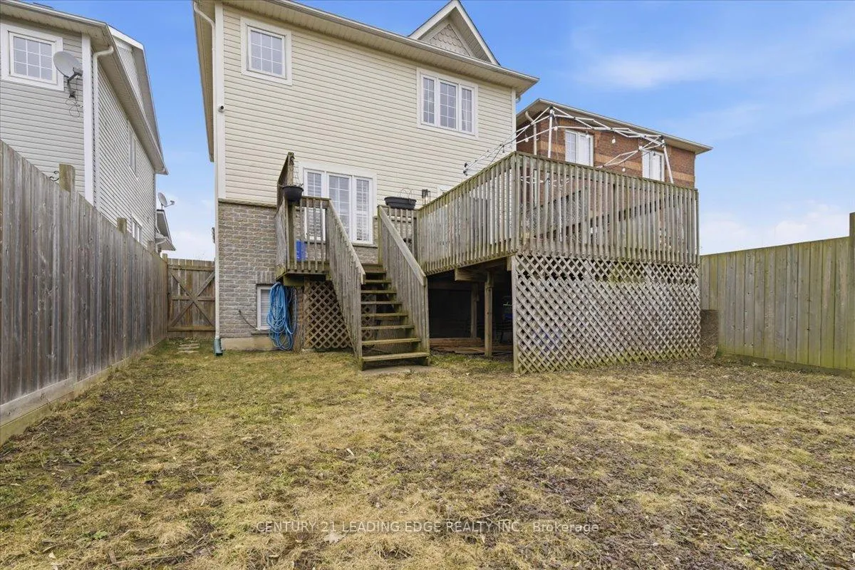 Photo 27 of 10 Crough Street, Clarington, Bowmanville — HOMEH