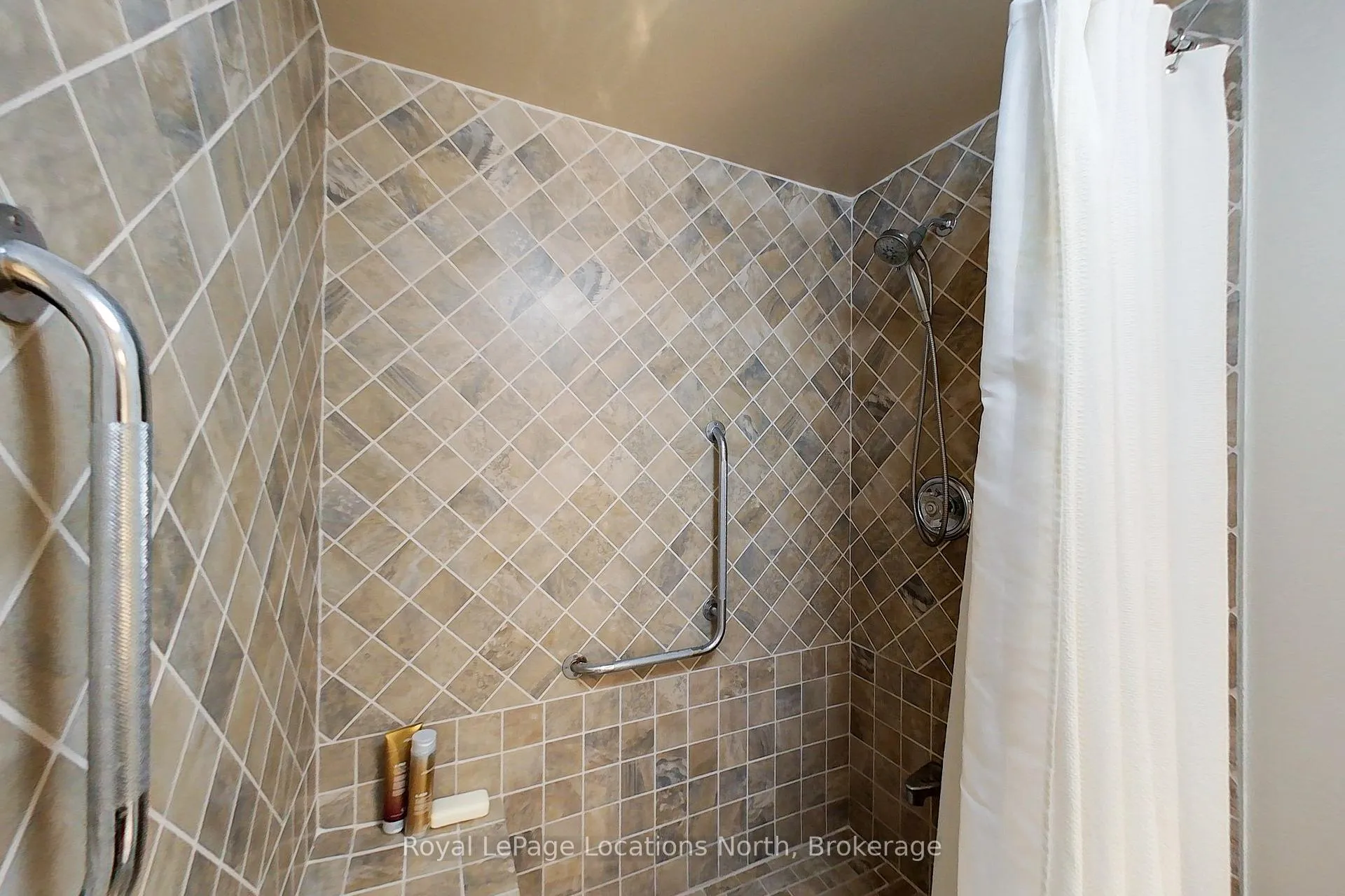 Photo 31 of Unit 307, 172 Eighth Street, Collingwood — HOMEH