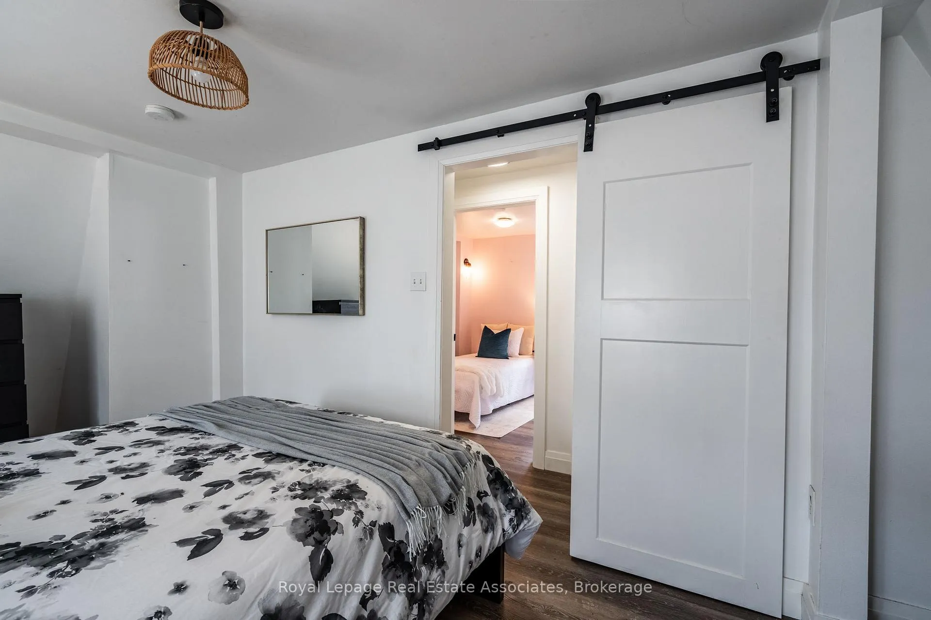 Photo 26 of 28 Edinburgh Avenue, Hamilton, Crown Point — HOMEH