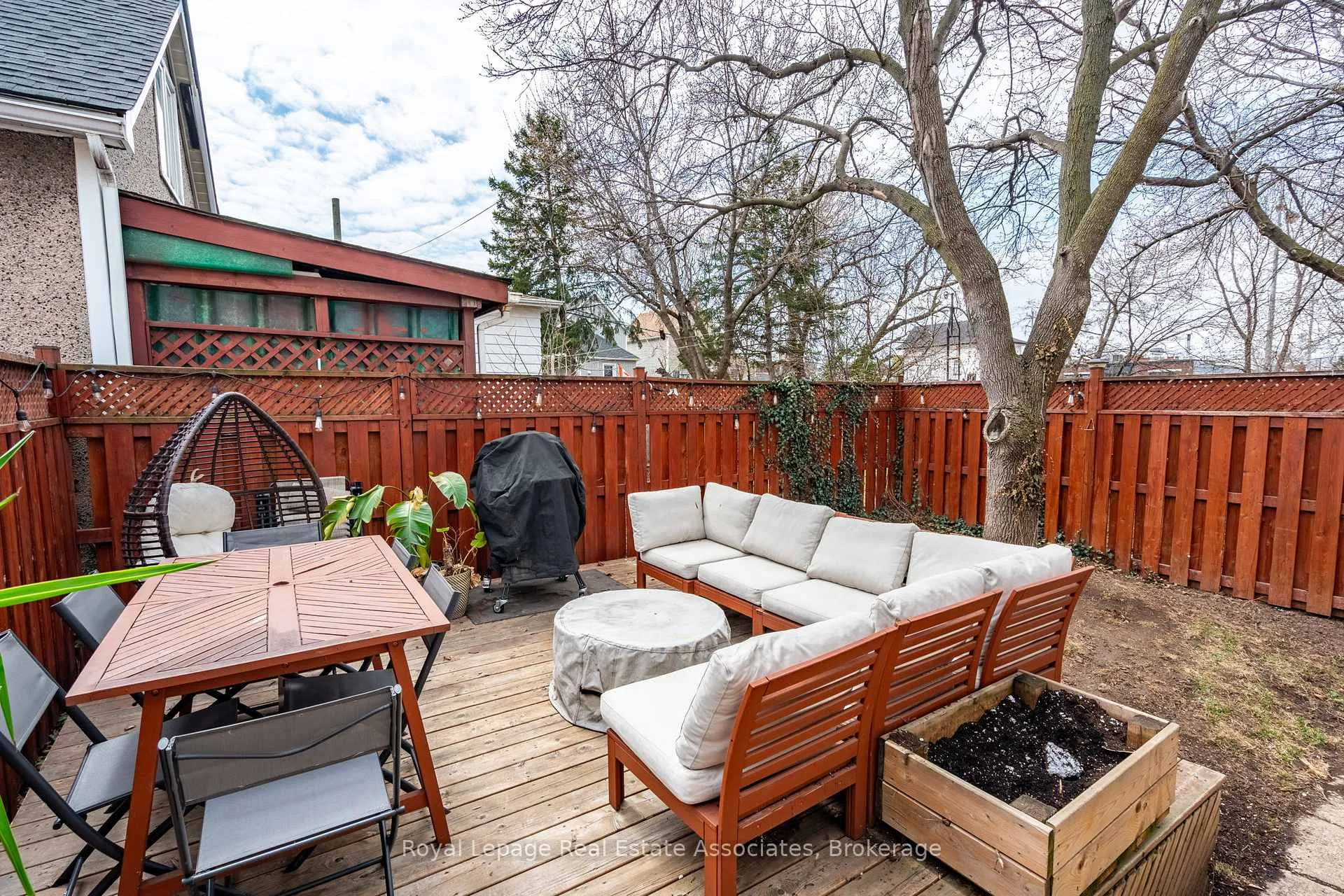 Photo 33 of 28 Edinburgh Avenue, Hamilton, Crown Point — HOMEH