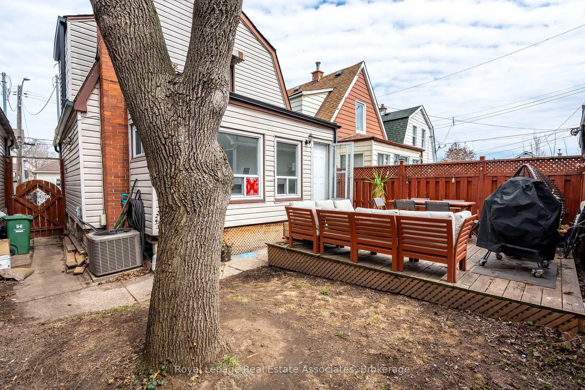 Photo 35 of 28 Edinburgh Avenue, Hamilton, Crown Point — HOMEH