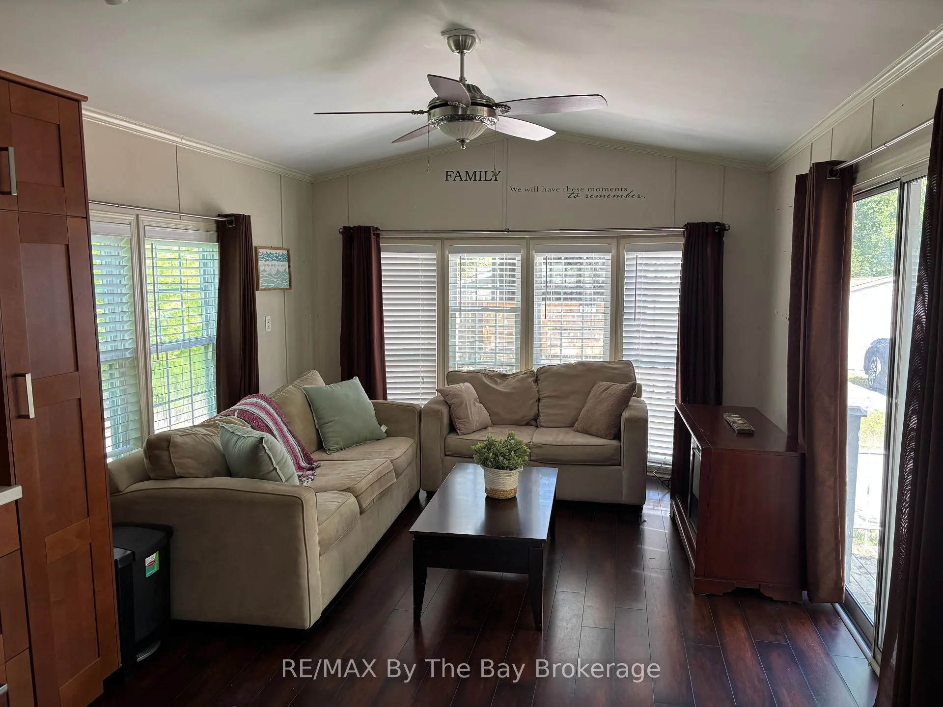 Photo 7 of Unit 173, 85 Theme Park Drive, Wasaga Beach — HOMEH
