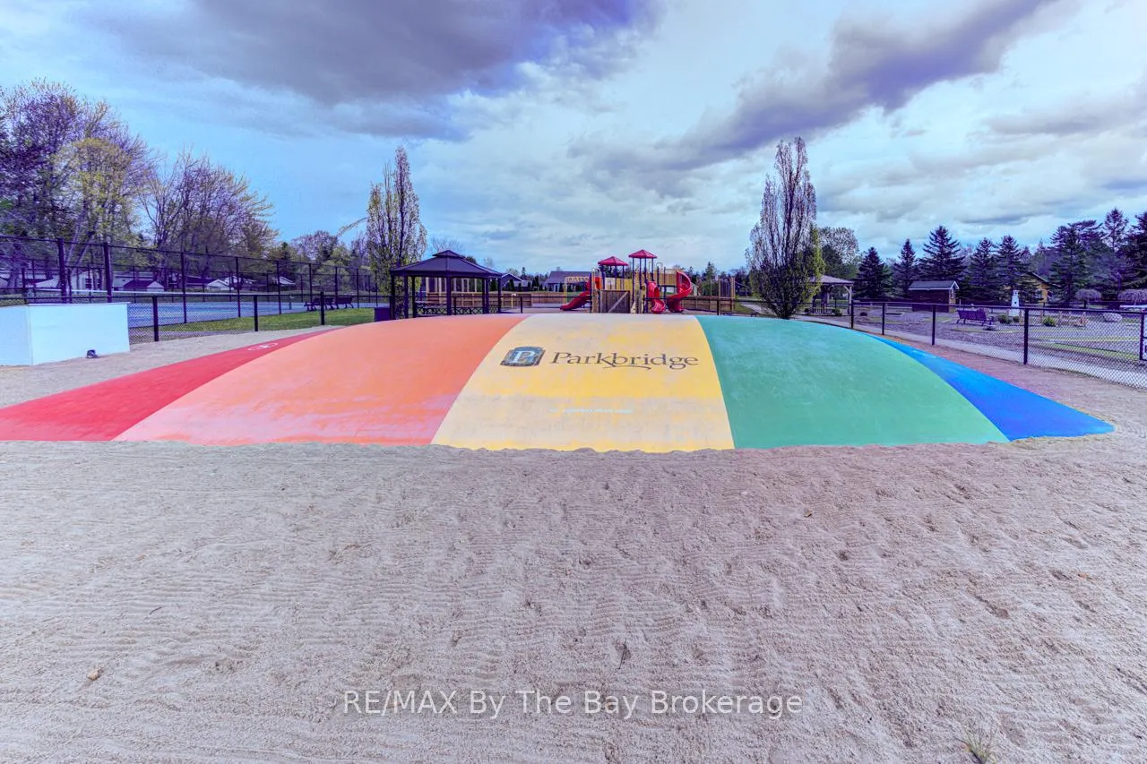 Photo 22 of Unit 173, 85 Theme Park Drive, Wasaga Beach — HOMEH