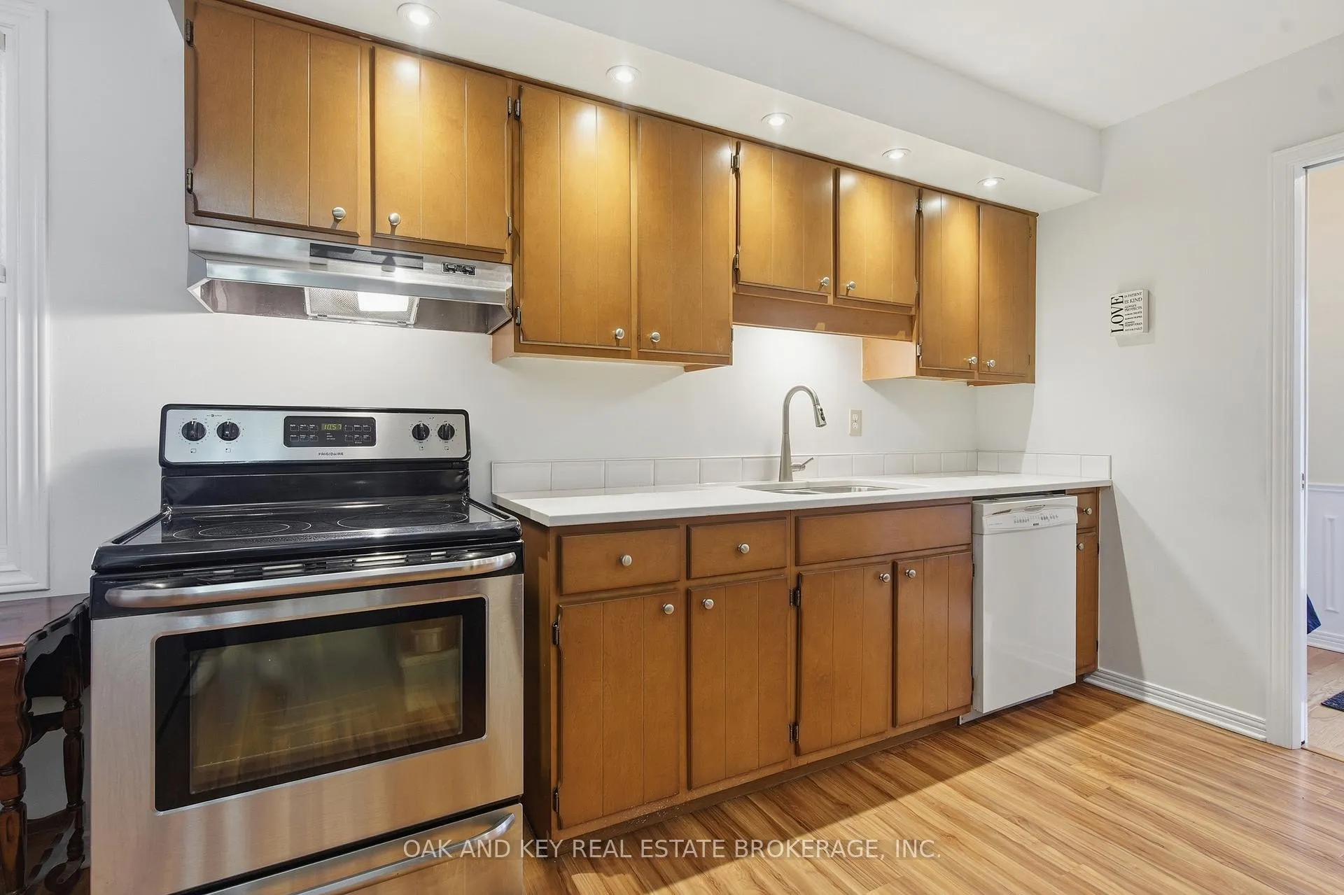 Photo 14 of 133 Fairlane Avenue, London, South K — HOMEH