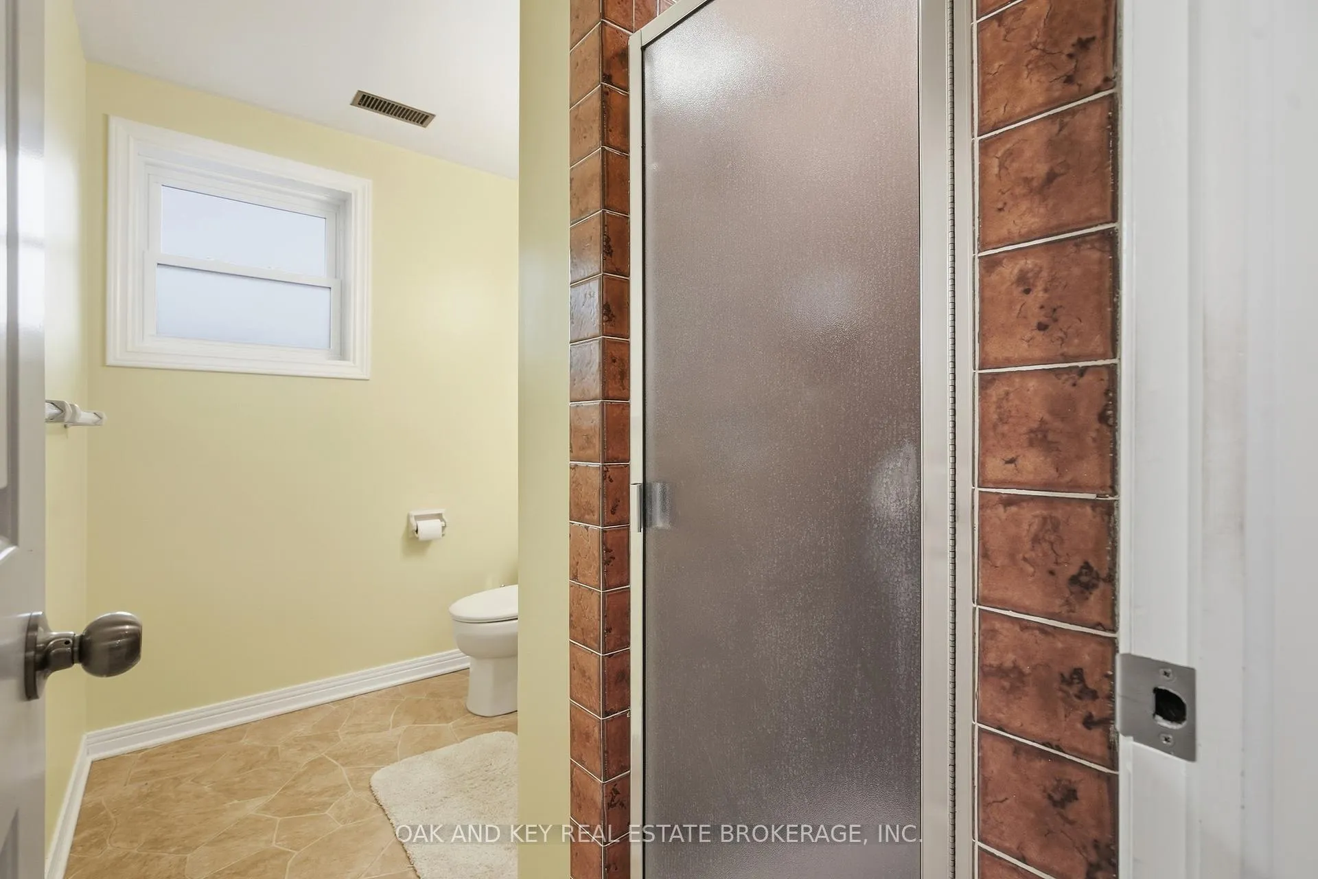 Photo 35 of 133 Fairlane Avenue, London, South K — HOMEH