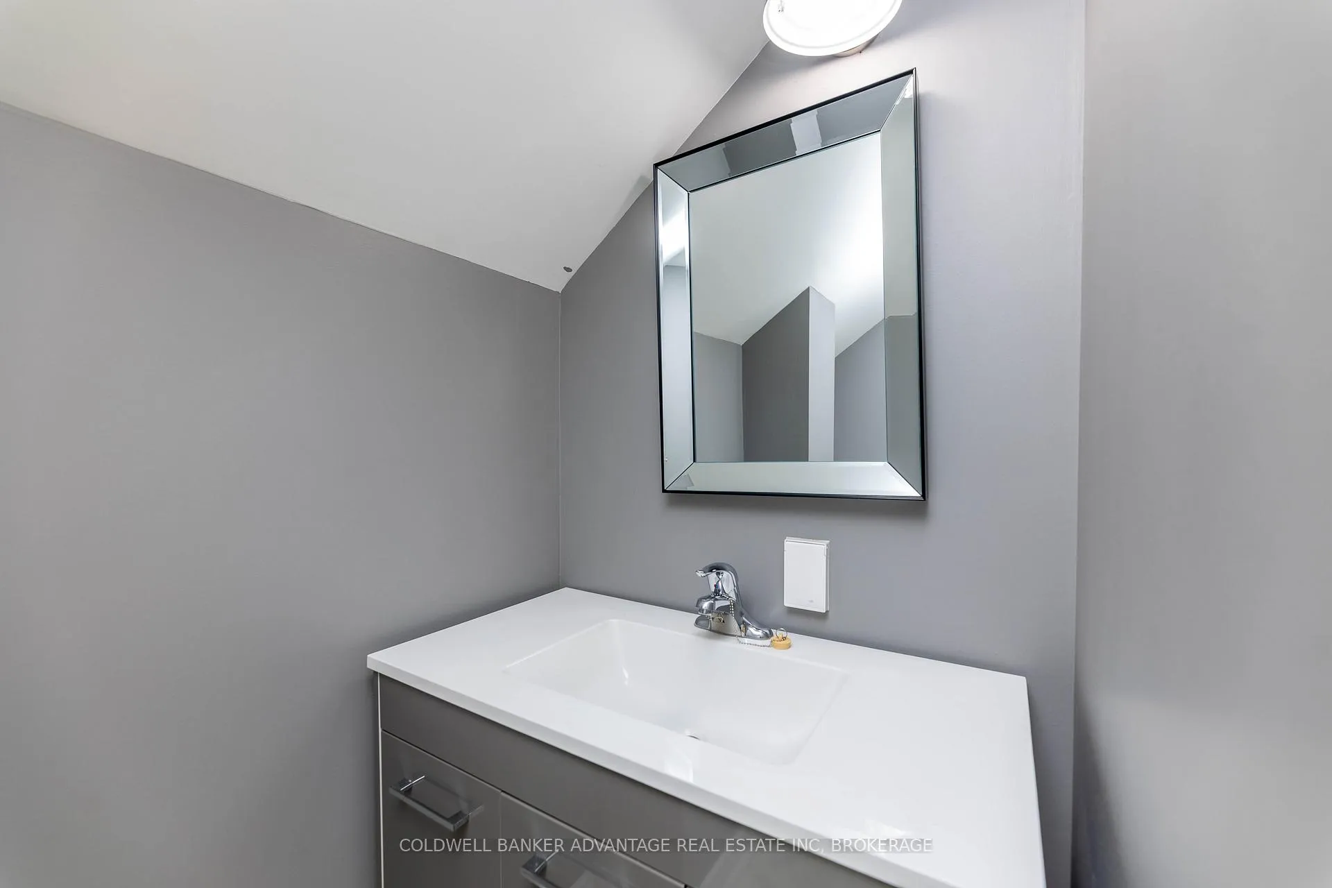 Photo 25 of 19 Duncan Street, Welland, Lincoln/Crowland — HOMEH