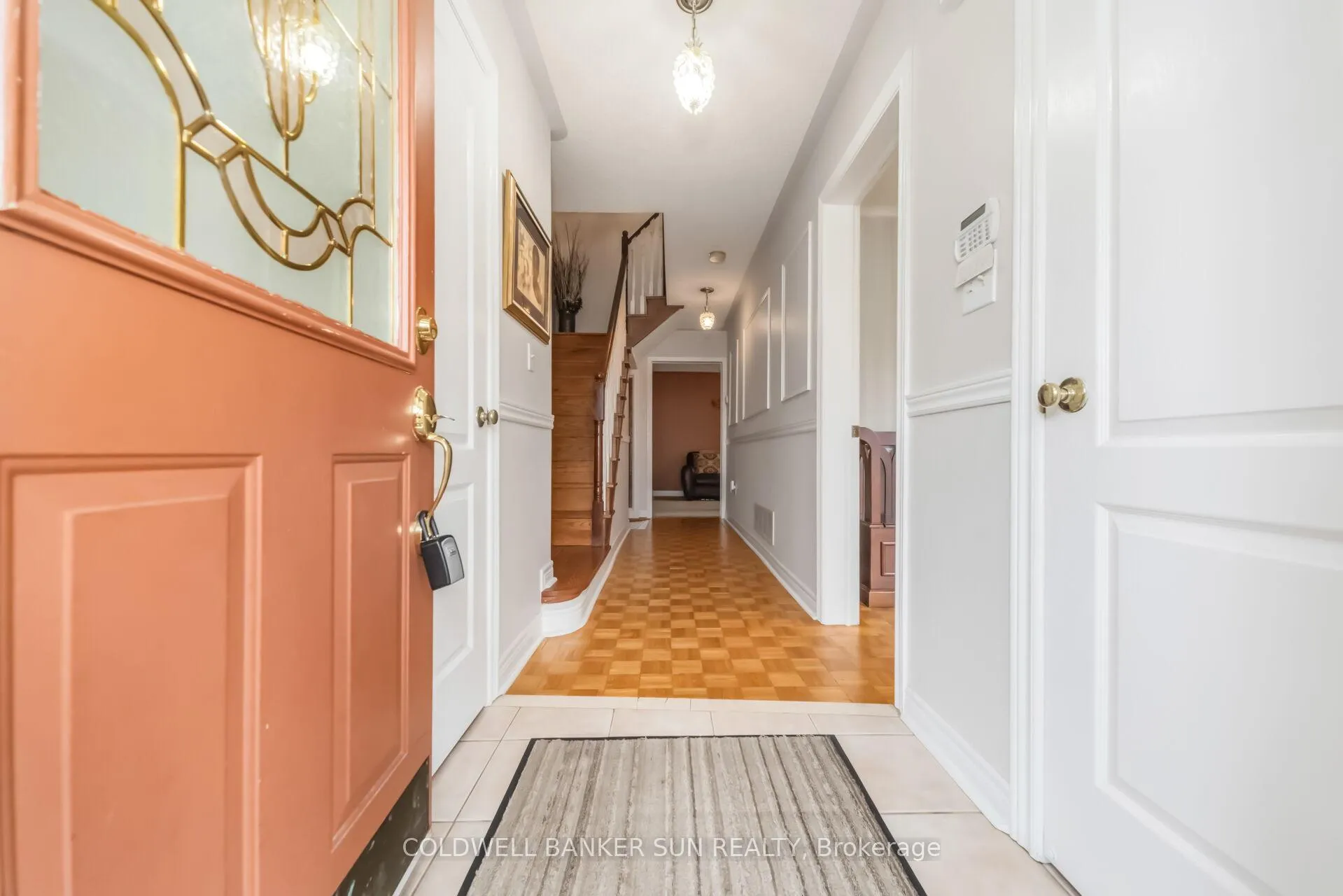 Photo 8 of 240 Pressed Brick Drive, Brampton, Brampton North — HOMEH