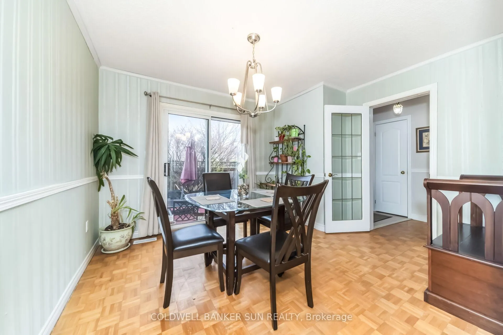Photo 12 of 240 Pressed Brick Drive, Brampton, Brampton North — HOMEH