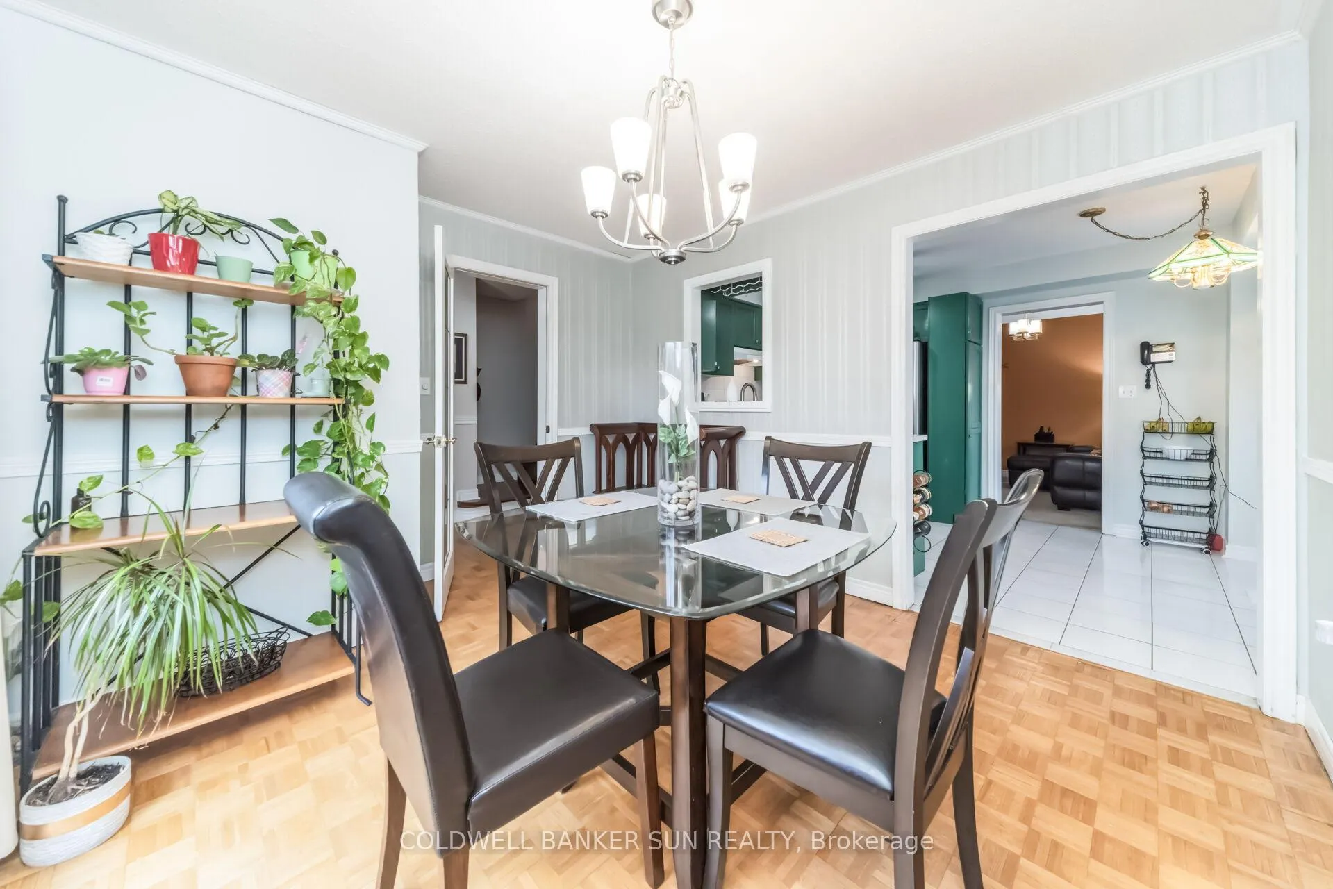Photo 13 of 240 Pressed Brick Drive, Brampton, Brampton North — HOMEH