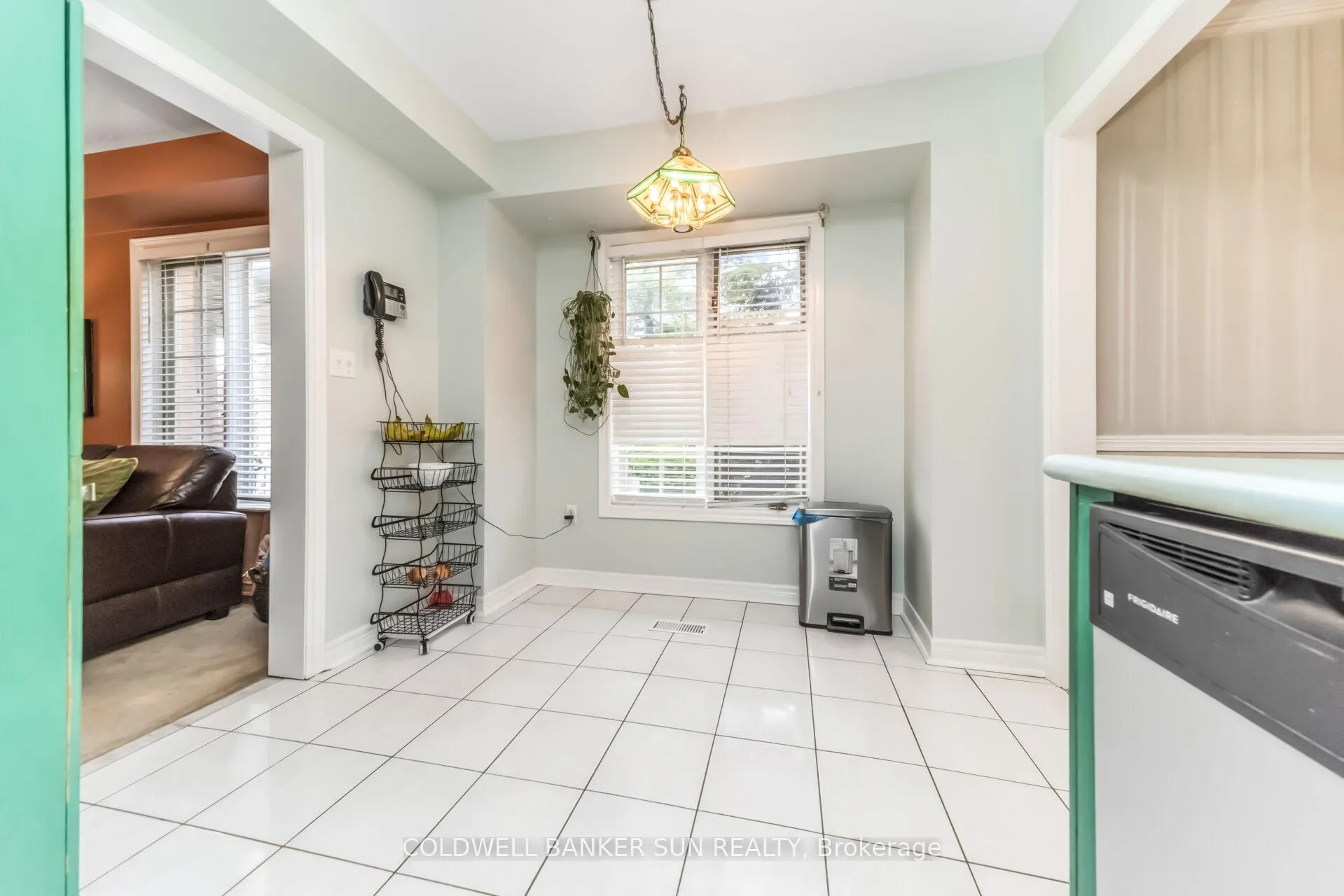 Photo 19 of 240 Pressed Brick Drive, Brampton, Brampton North — HOMEH