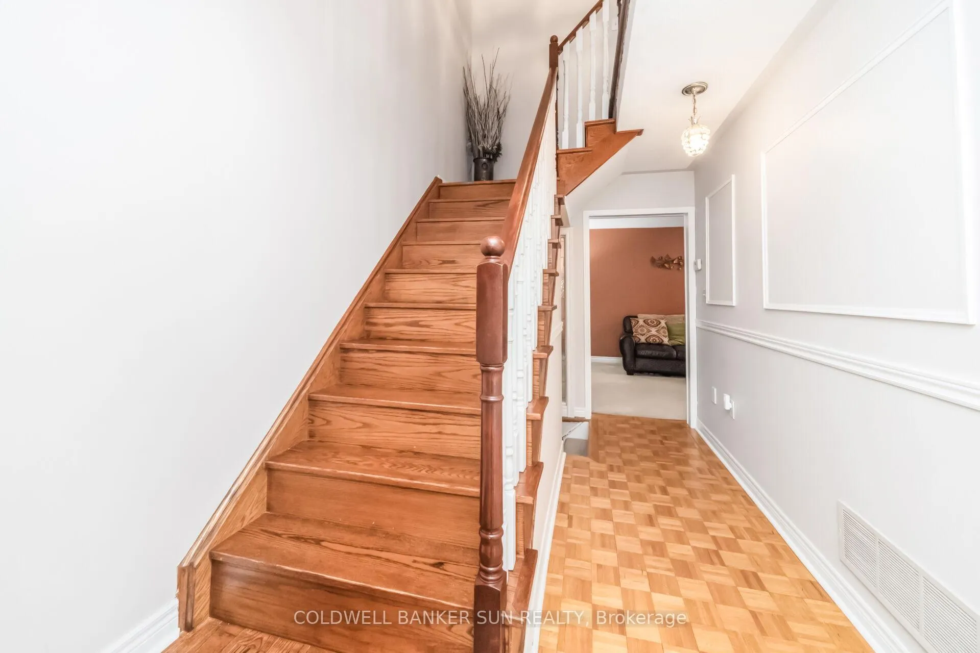 Photo 29 of 240 Pressed Brick Drive, Brampton, Brampton North — HOMEH