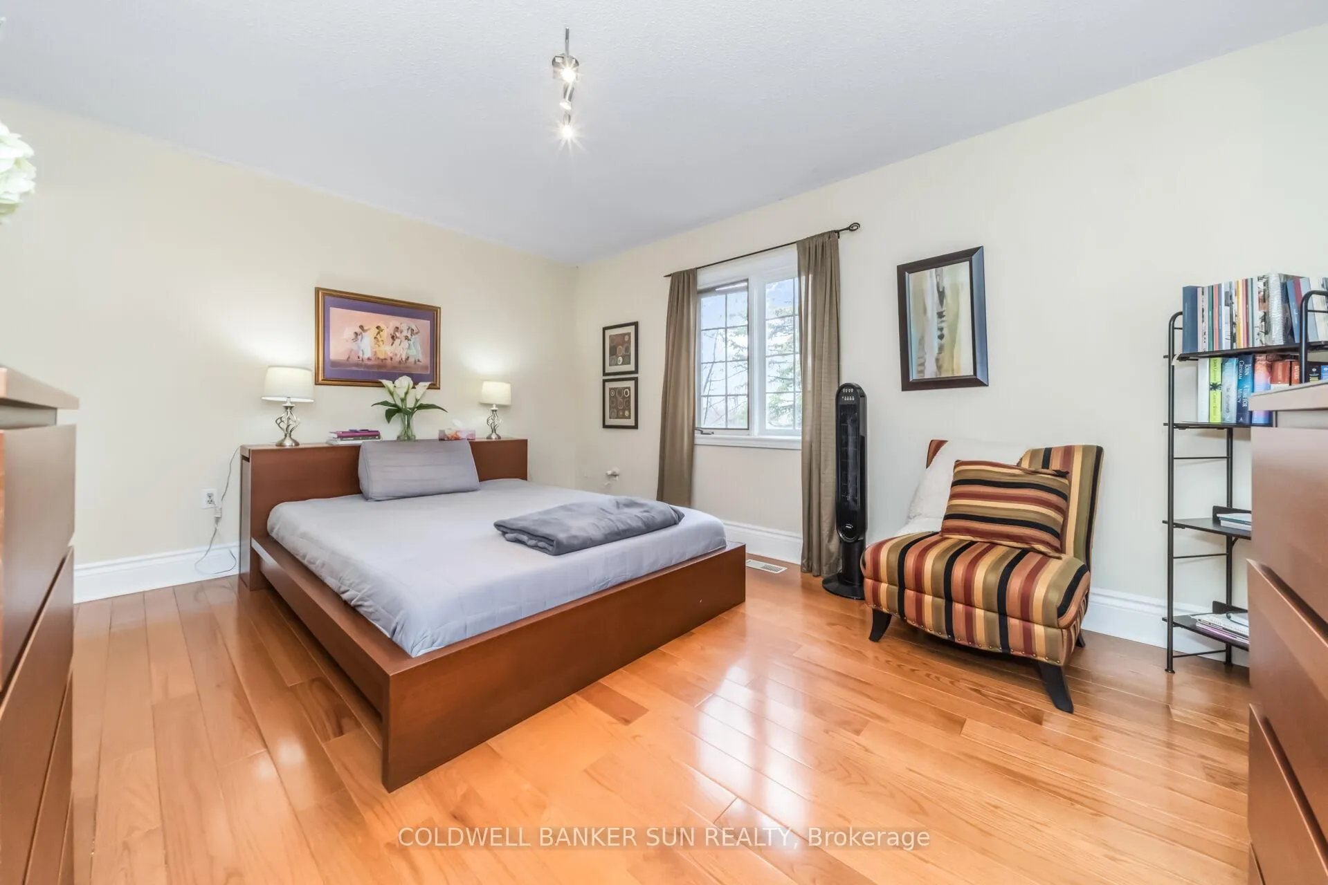Photo 32 of 240 Pressed Brick Drive, Brampton, Brampton North — HOMEH