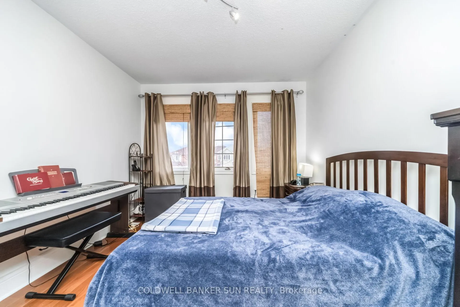 Photo 37 of 240 Pressed Brick Drive, Brampton, Brampton North — HOMEH