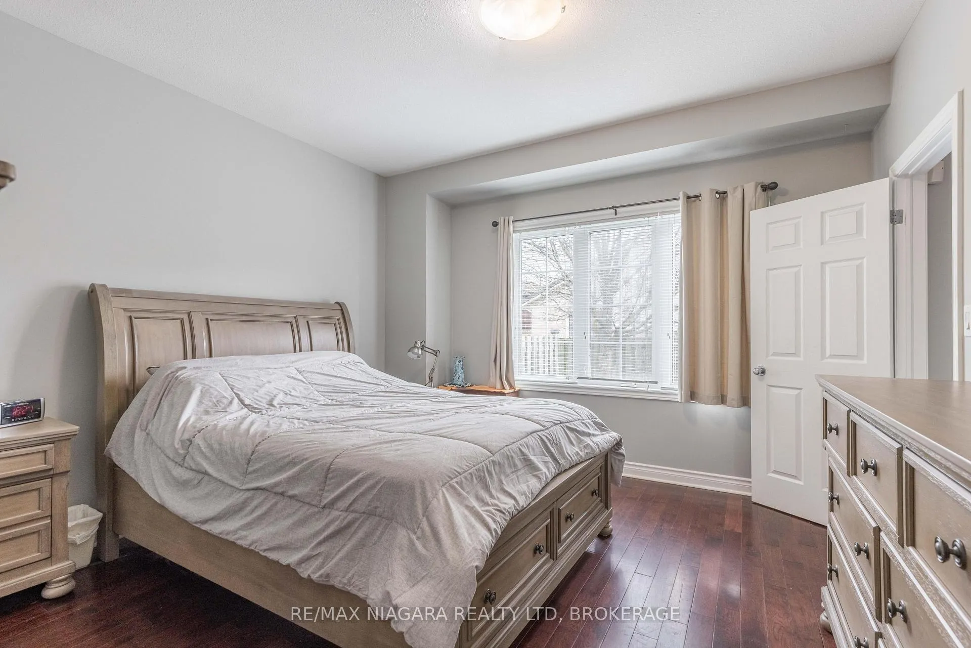 Photo 11 of Unit 16, 8142 Costabile Drive, Niagara Falls, Ascot — HOMEH