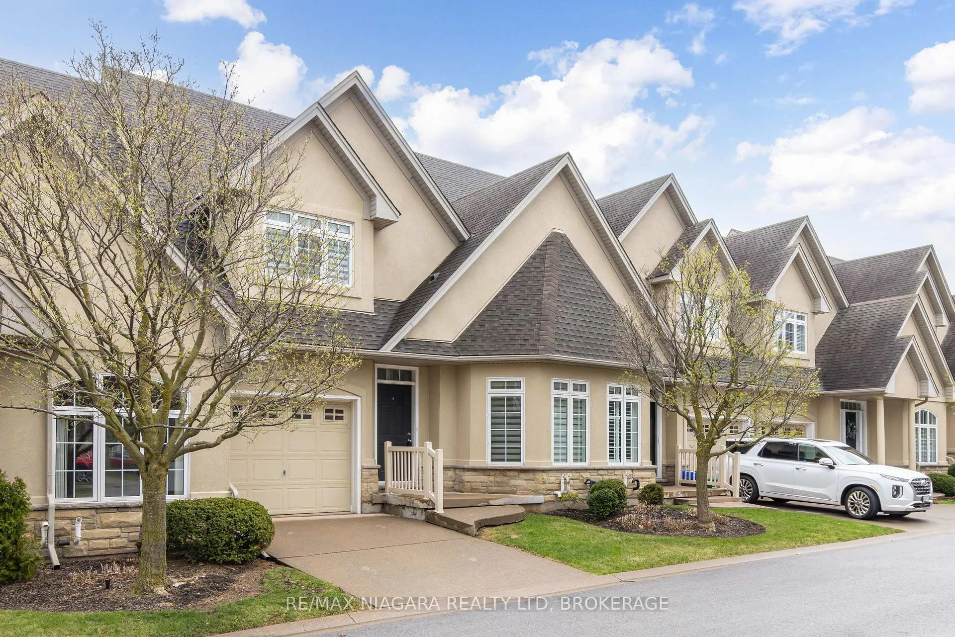 Photo 25 of Unit 16, 8142 Costabile Drive, Niagara Falls, Ascot — HOMEH