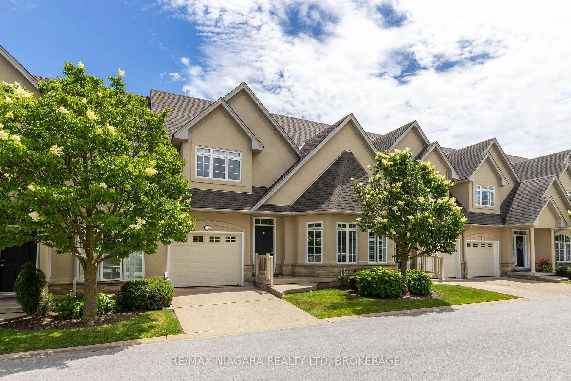 Photo 27 of Unit 16, 8142 Costabile Drive, Niagara Falls, Ascot — HOMEH
