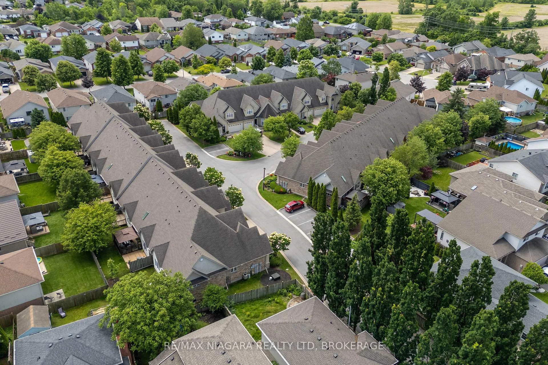Photo 49 of Unit 16, 8142 Costabile Drive, Niagara Falls, Ascot — HOMEH