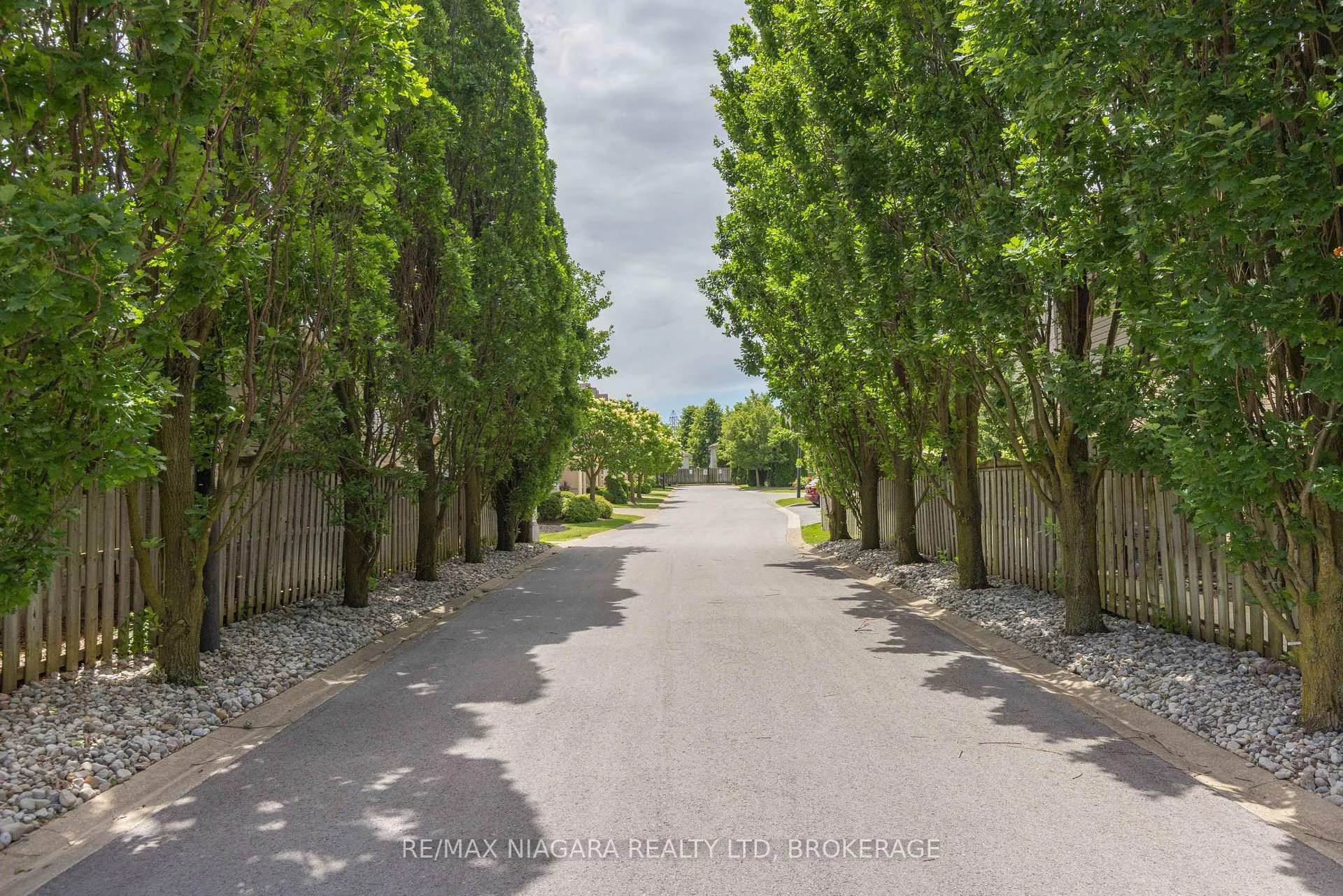 Photo 50 of Unit 16, 8142 Costabile Drive, Niagara Falls, Ascot — HOMEH