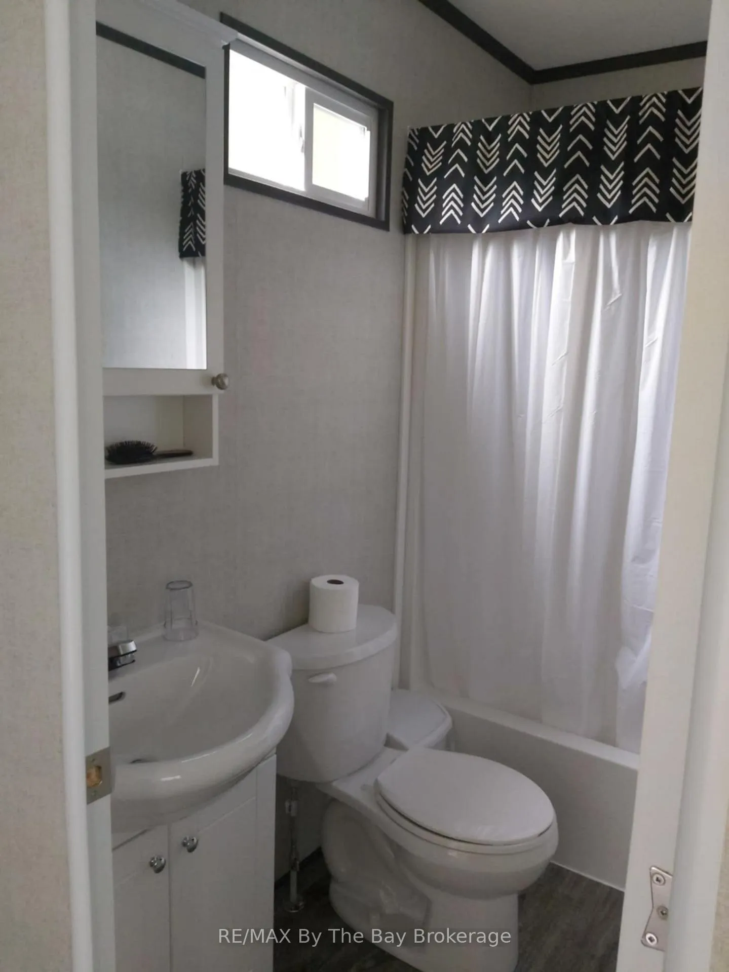 Photo 27 of Unit 75, 85 Theme Park Drive, Wasaga Beach — HOMEH