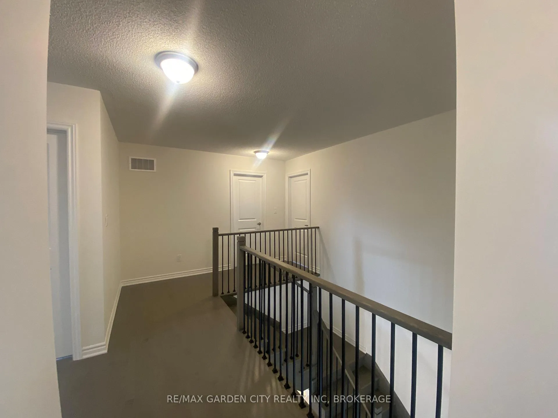 Photo 22 of 74 Oriole Crescent, Port Colborne, Main Street — HOMEH