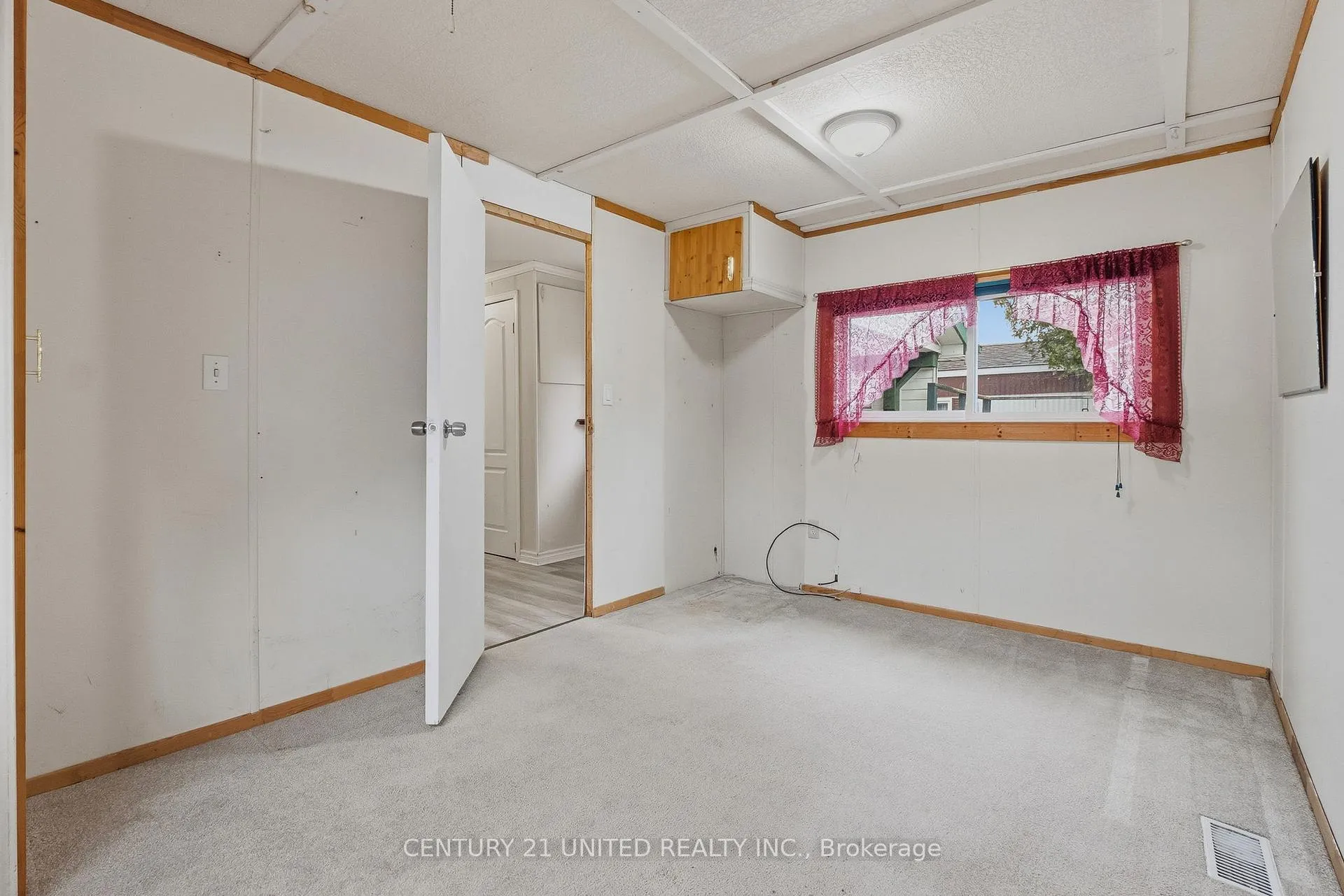 Photo 32 of 203 Lynn Crescent, Hamilton Township, Rural Hamilton — HOMEH