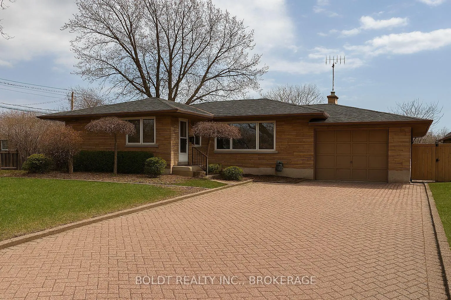 Photo 1 of 32 Old Oxford Road, St. Catharines, Vine/Linwell — HOMEH