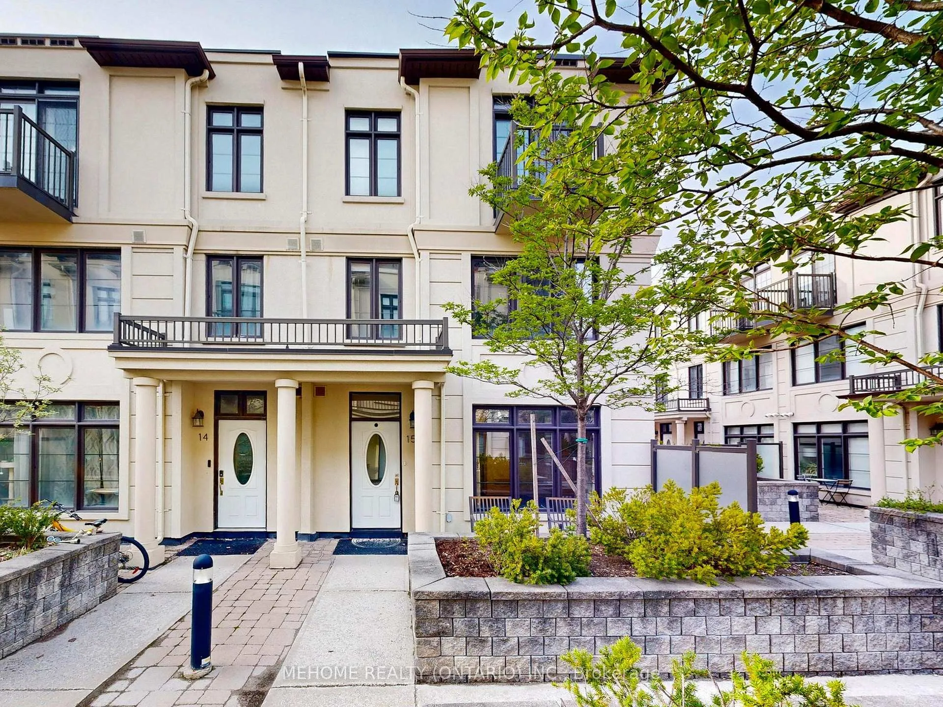 Photo 1 of Unit 15, 7 Brighton Place, Vaughan, Crestwood-Springfarm-Yorkhill — HOMEH