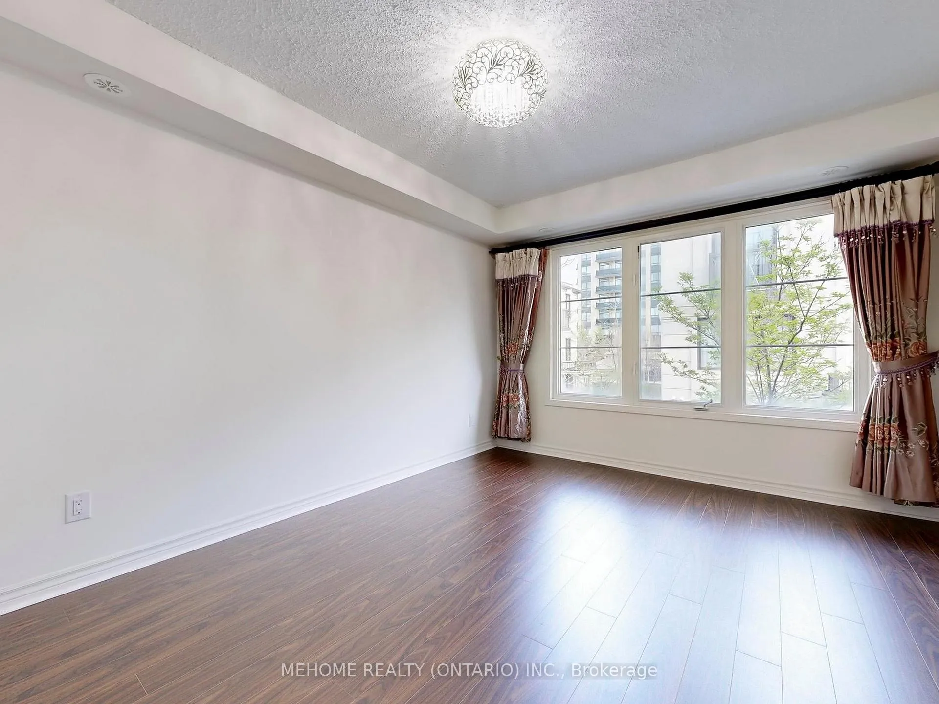 Photo 16 of Unit 15, 7 Brighton Place, Vaughan, Crestwood-Springfarm-Yorkhill — HOMEH