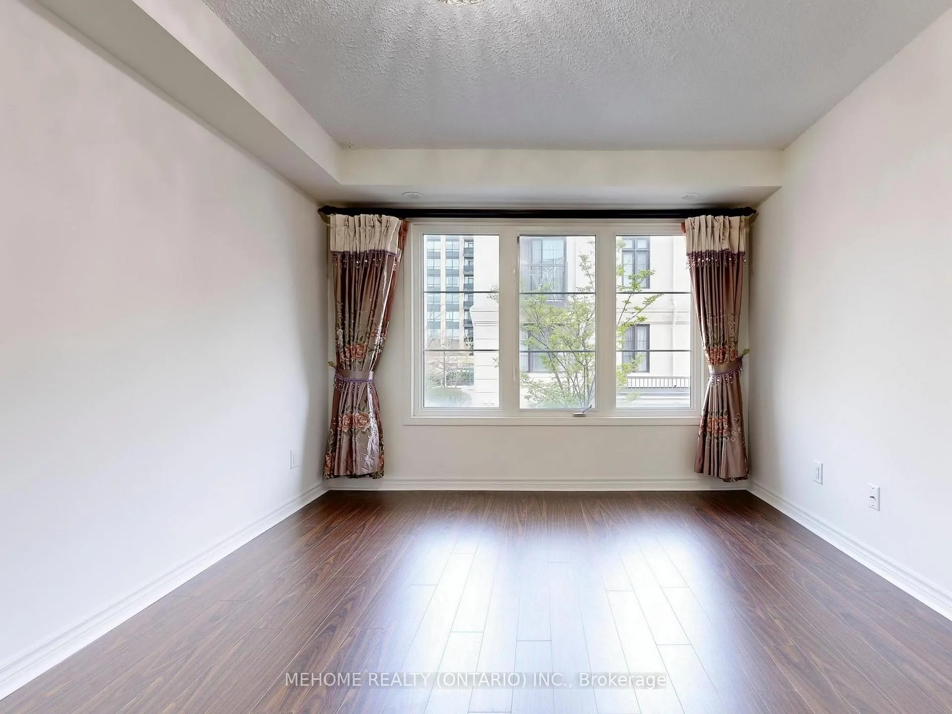 Photo 17 of Unit 15, 7 Brighton Place, Vaughan, Crestwood-Springfarm-Yorkhill — HOMEH